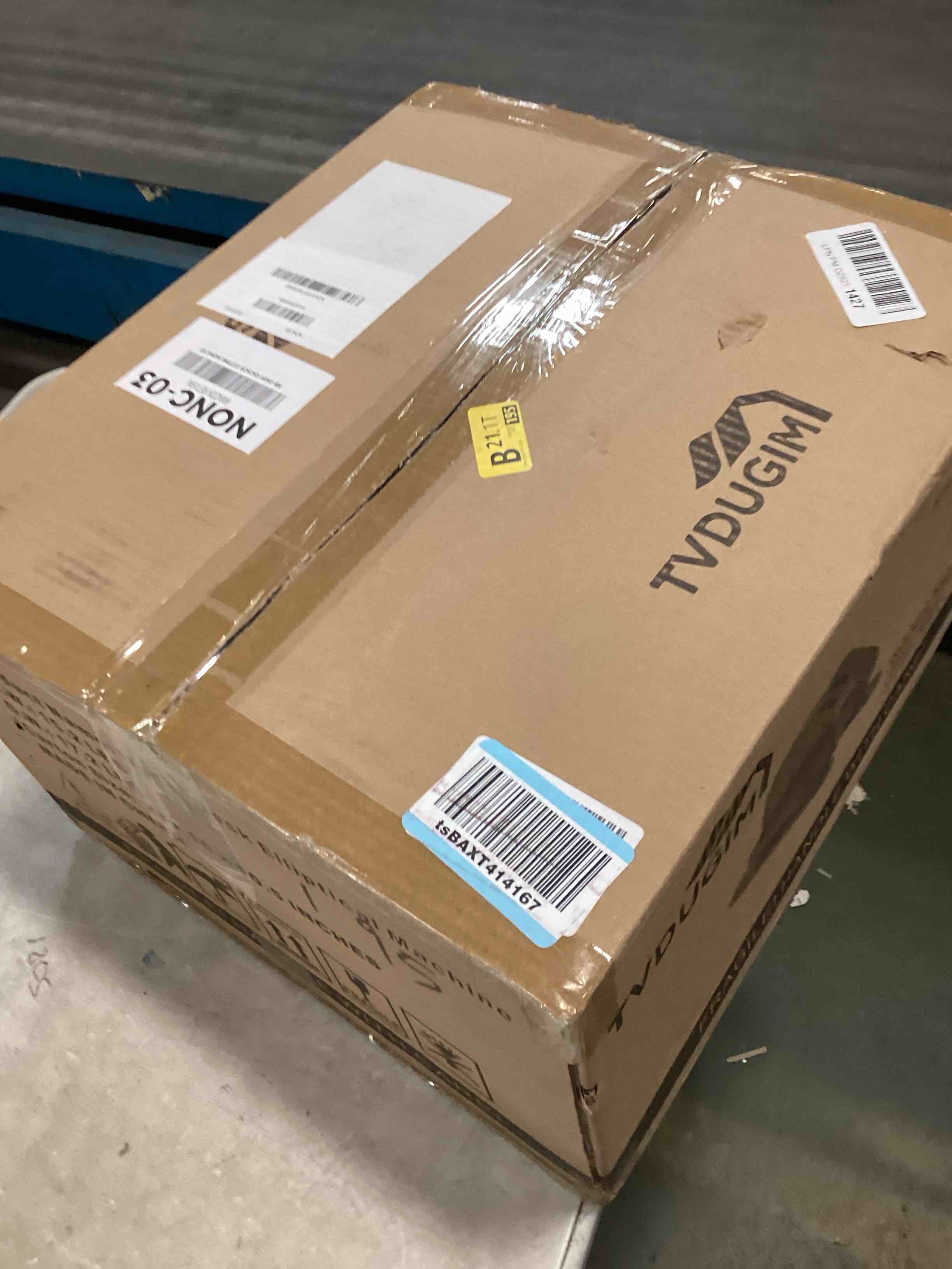 https://s3.amazonaws.com/lotting-images-prod/bidfta/PNK3286437_1752523737287.jpeg