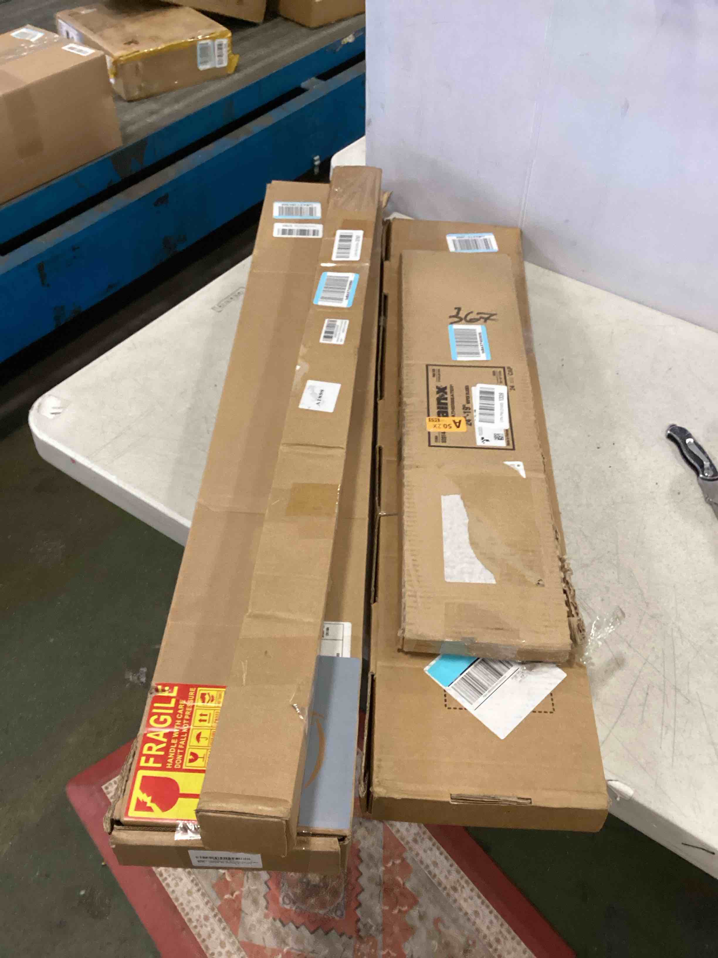 https://s3.amazonaws.com/lotting-images-prod/bidfta/PNK3295110_1752262118429.jpeg