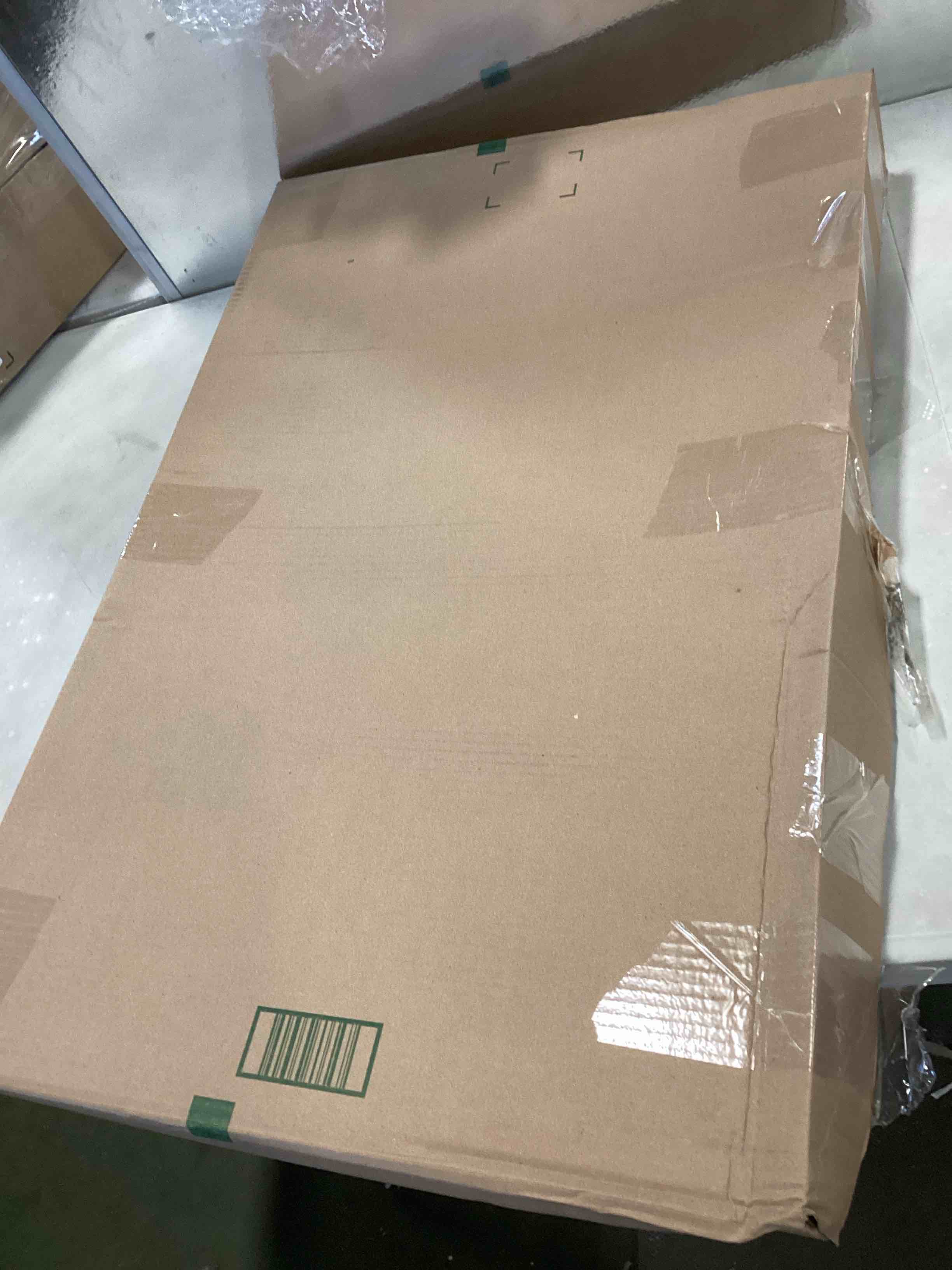https://s3.amazonaws.com/lotting-images-prod/bidfta/PNK3301026_1751473498526.jpeg