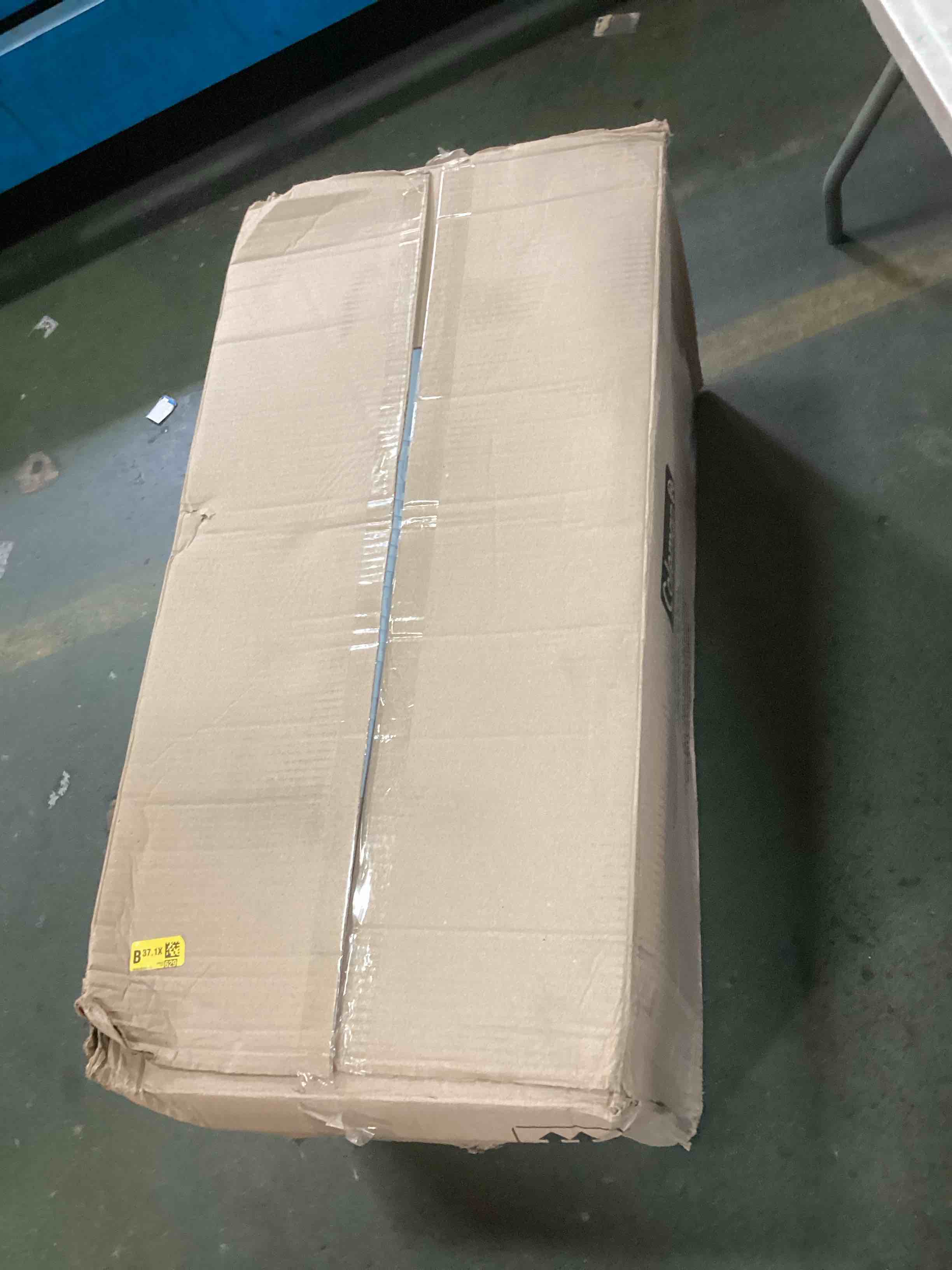 https://s3.amazonaws.com/lotting-images-prod/bidfta/PNK3301402_1751909635206.jpeg