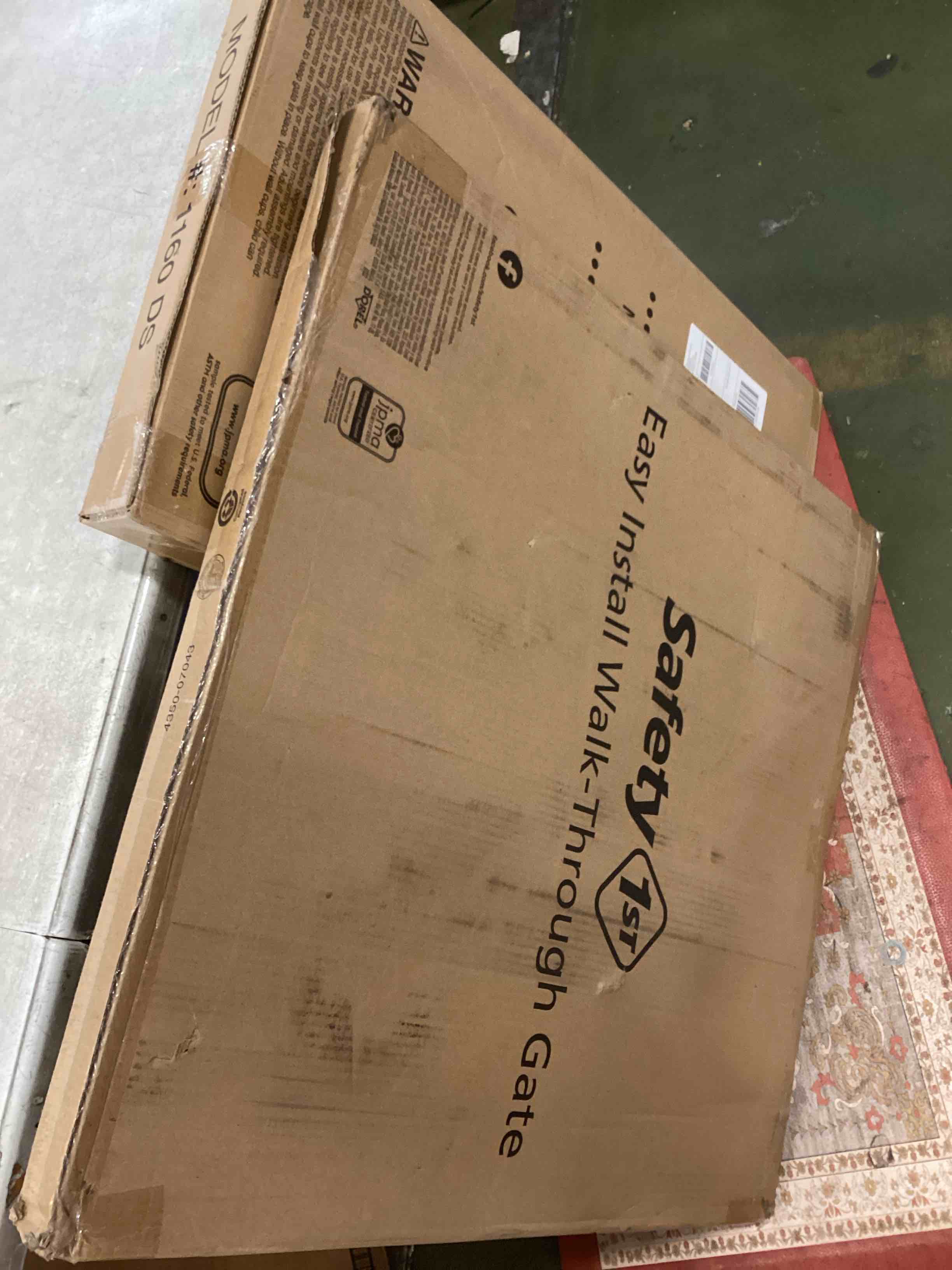 https://s3.amazonaws.com/lotting-images-prod/bidfta/PNK3302212_1752177469563.jpeg