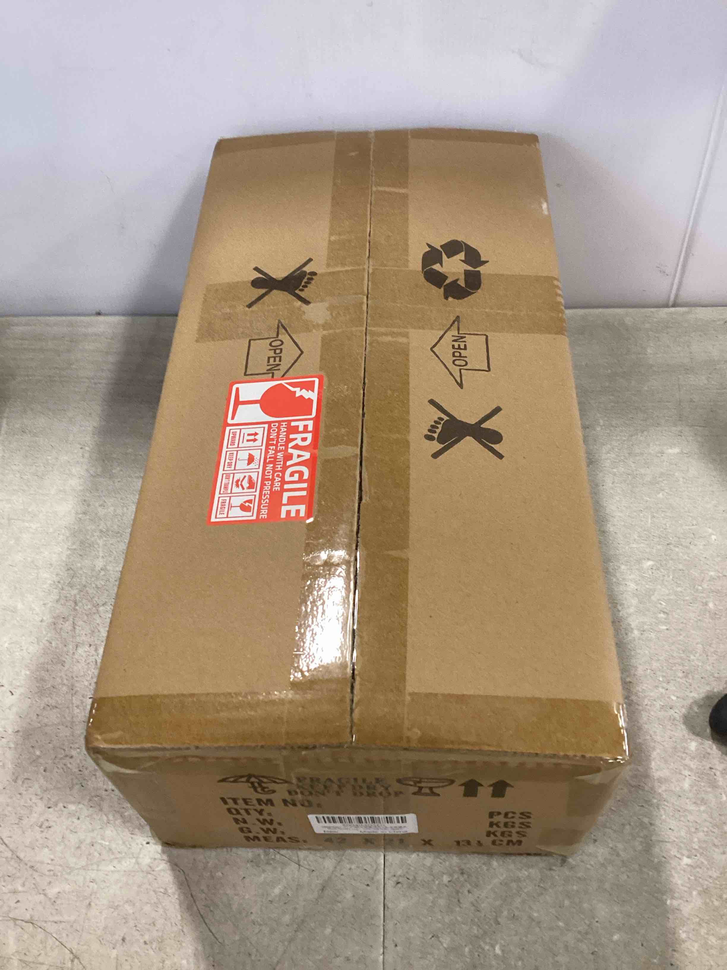 https://s3.amazonaws.com/lotting-images-prod/bidfta/PNK3302398_1752255770043.jpeg