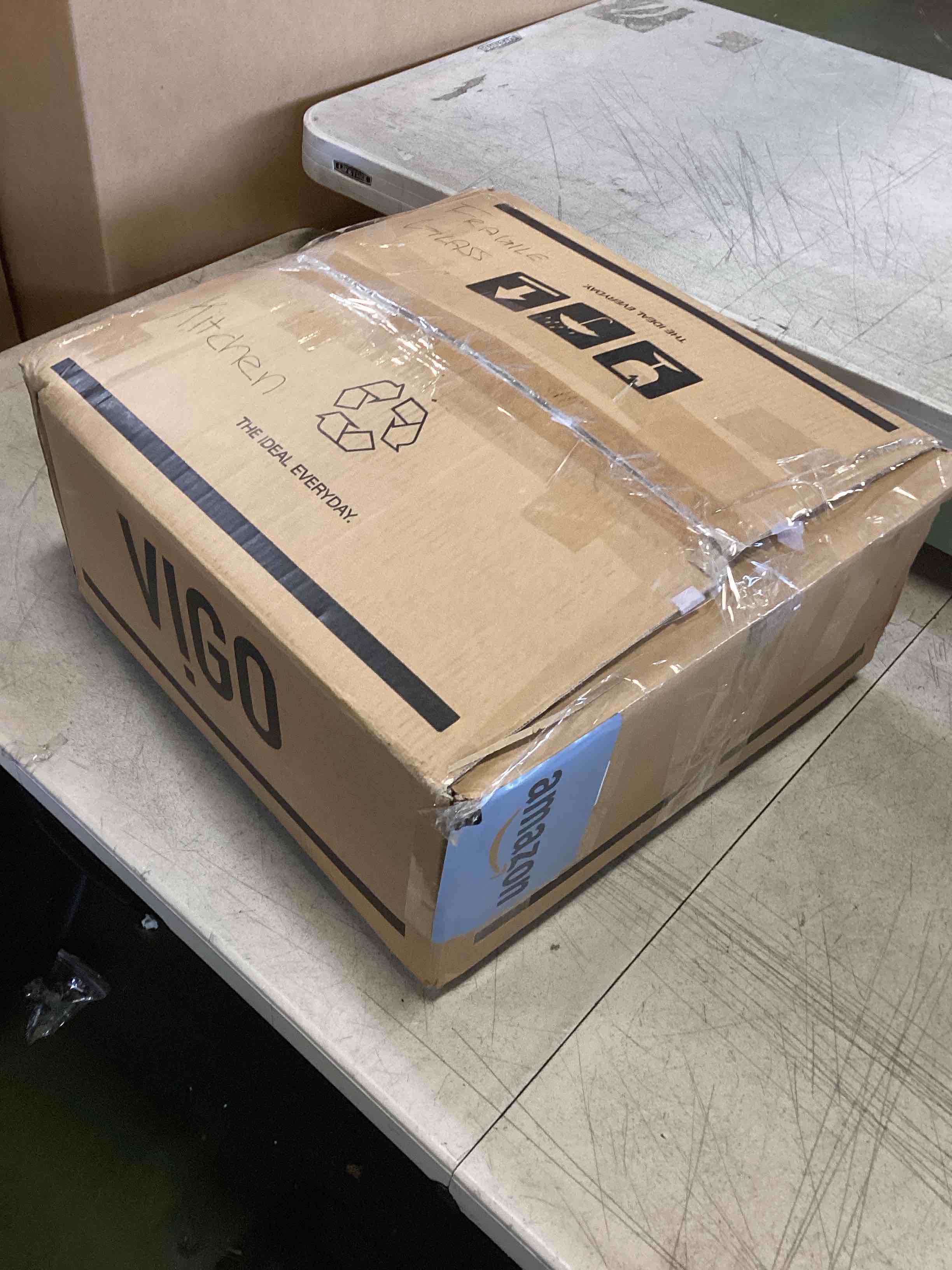 https://s3.amazonaws.com/lotting-images-prod/bidfta/PNK3322033_1753116008688.jpeg