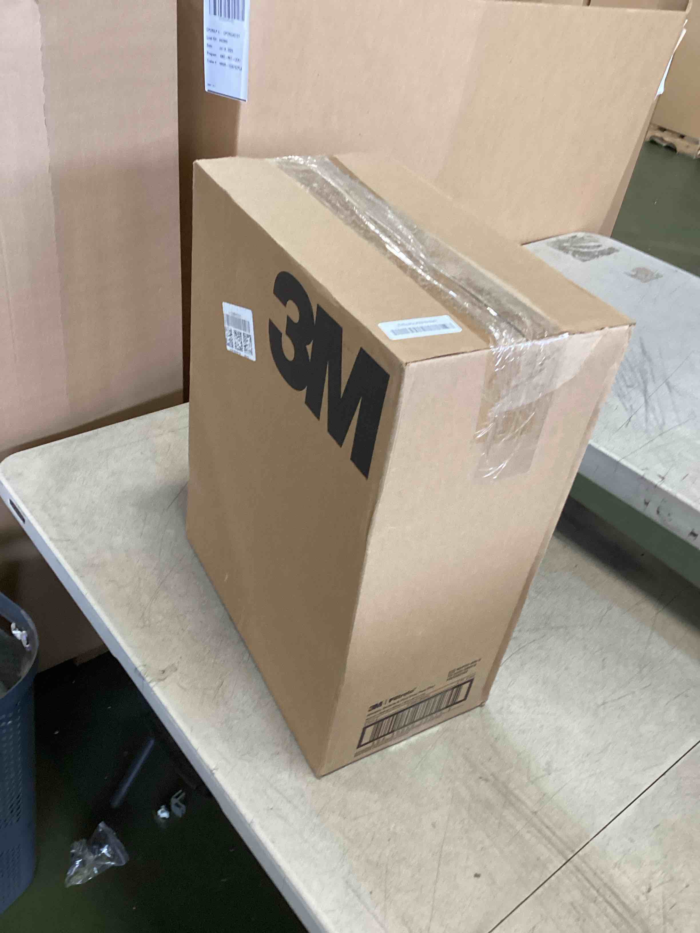https://s3.amazonaws.com/lotting-images-prod/bidfta/PNK3322045_1753118095141.jpeg