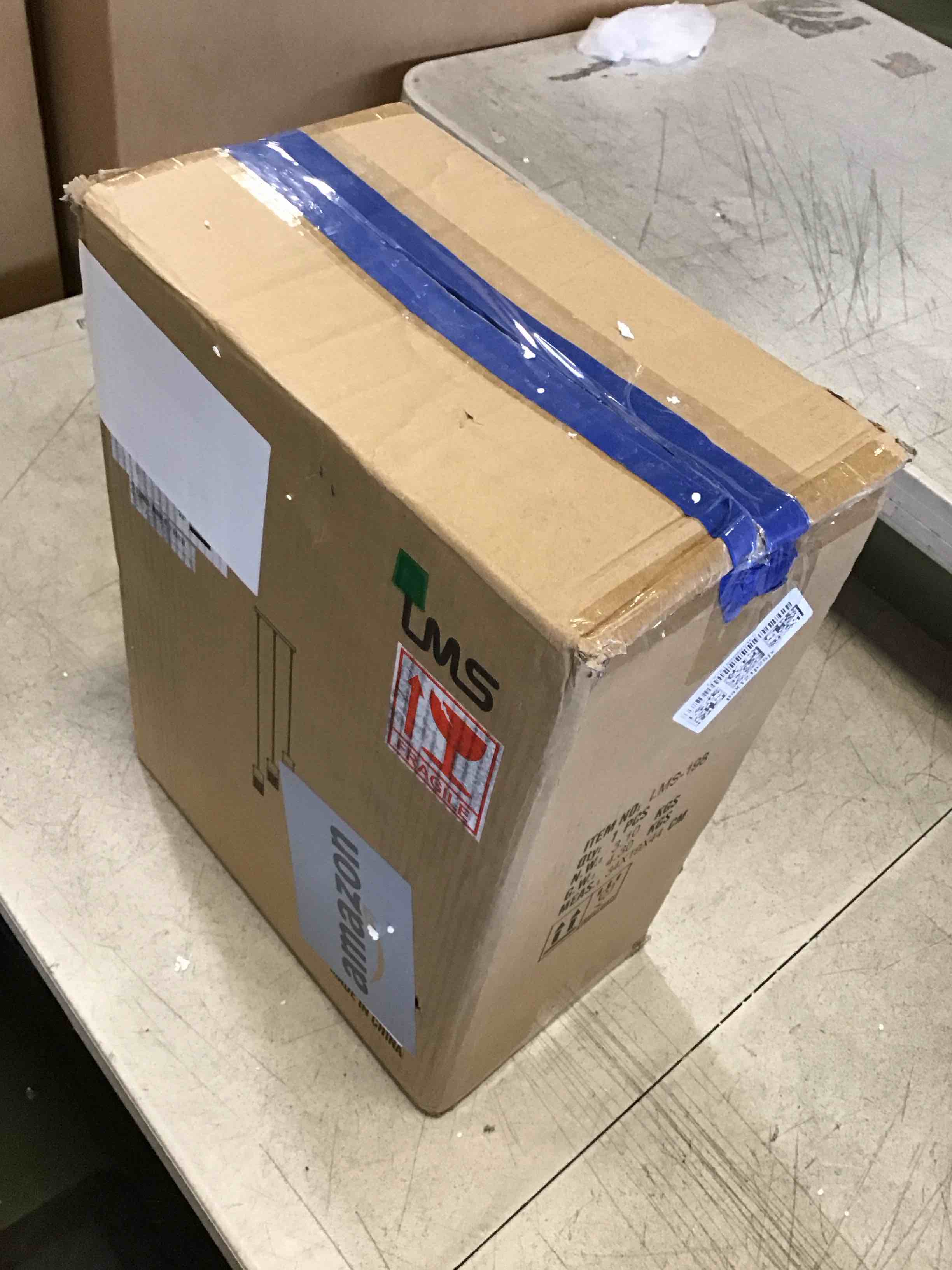 https://s3.amazonaws.com/lotting-images-prod/bidfta/PNK3322147_1753203043586.jpeg