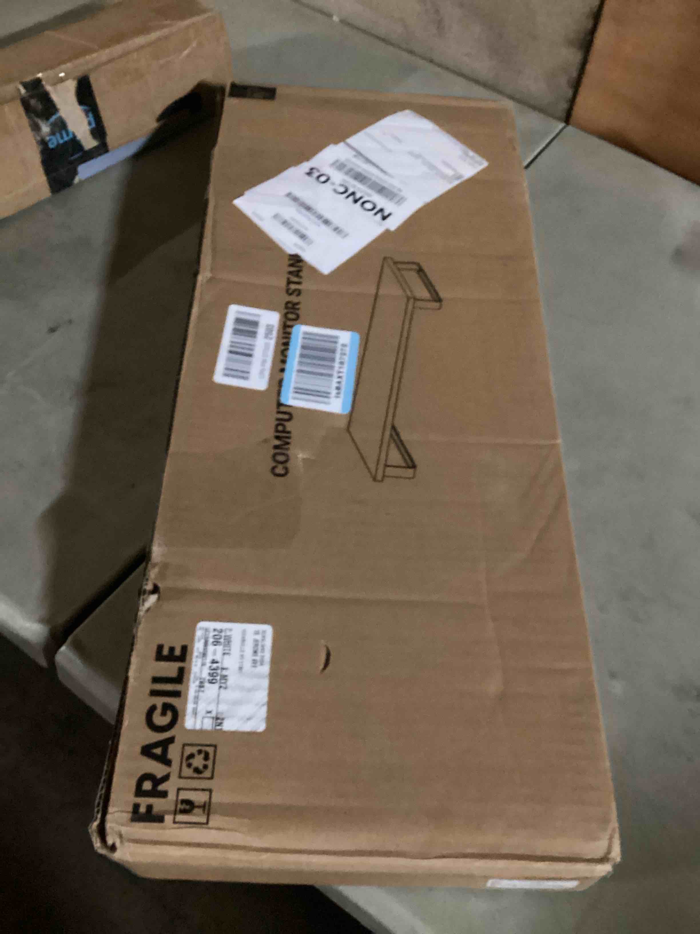 https://s3.amazonaws.com/lotting-images-prod/bidfta/PNK3326941_1754737817247.jpeg