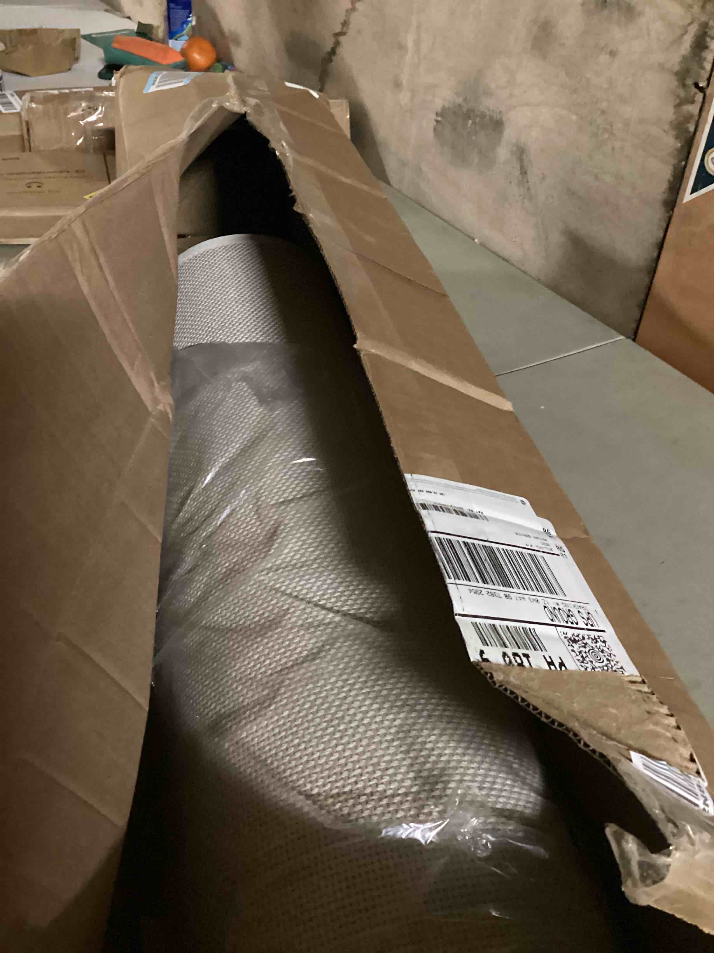 https://s3.amazonaws.com/lotting-images-prod/bidfta/PNK3327085_1754753218940.jpeg