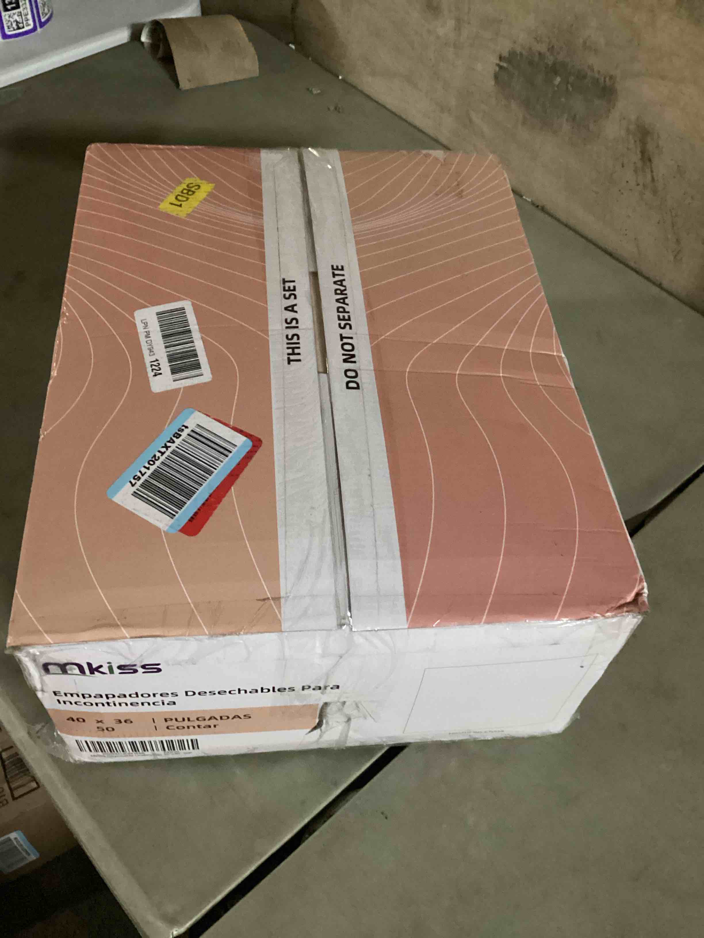 https://s3.amazonaws.com/lotting-images-prod/bidfta/PNK3327217_1754916353615.jpeg
