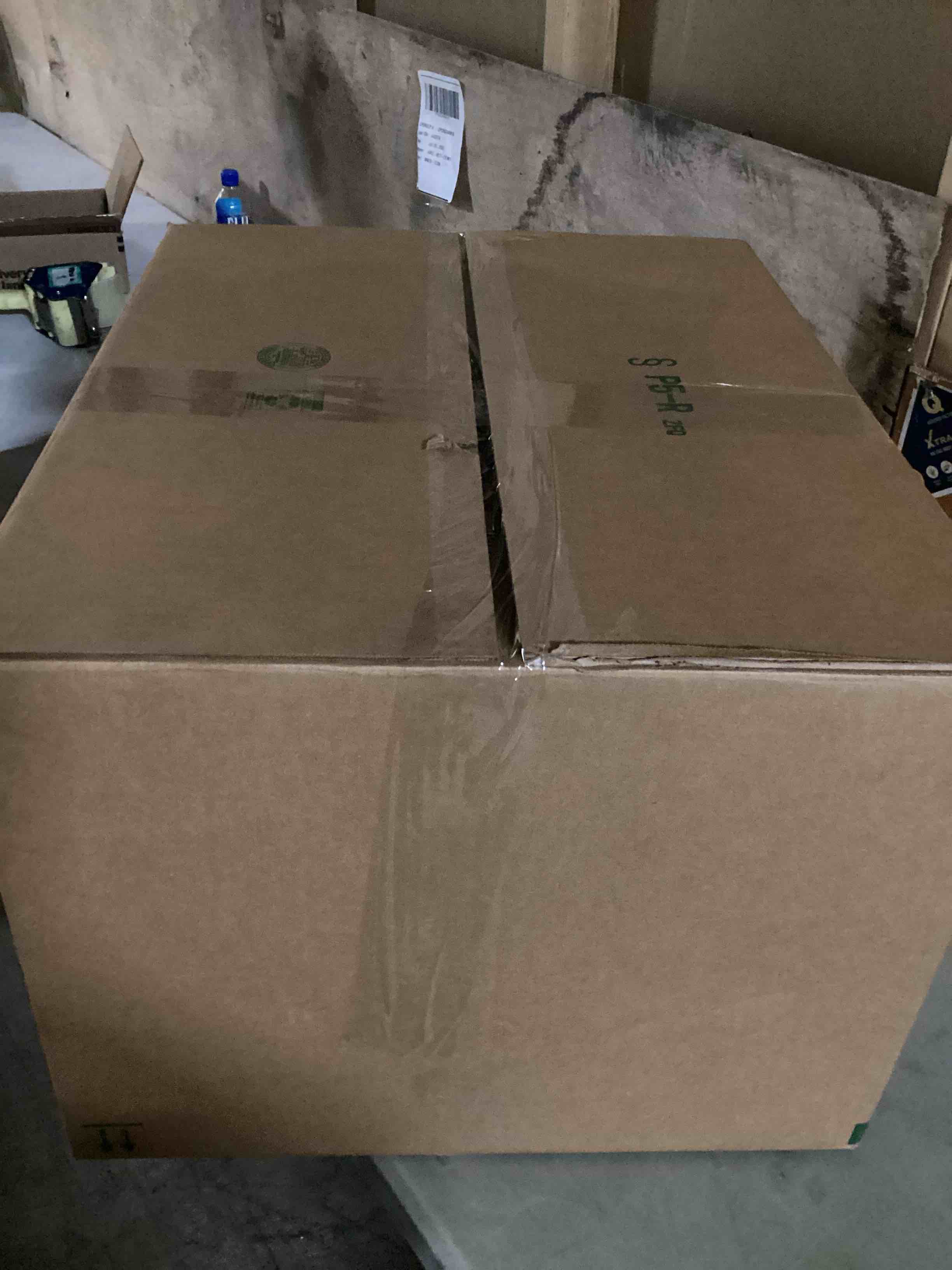https://s3.amazonaws.com/lotting-images-prod/bidfta/PNK3327315_1754925114449.jpeg