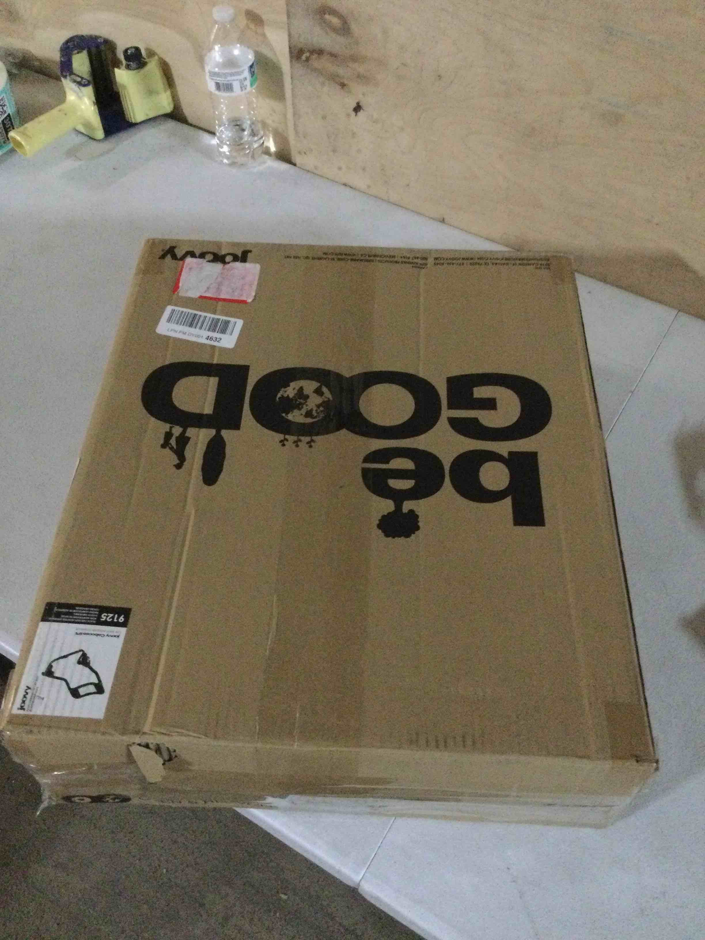https://s3.amazonaws.com/lotting-images-prod/bidfta/PNK3327999_1755190814271.jpeg