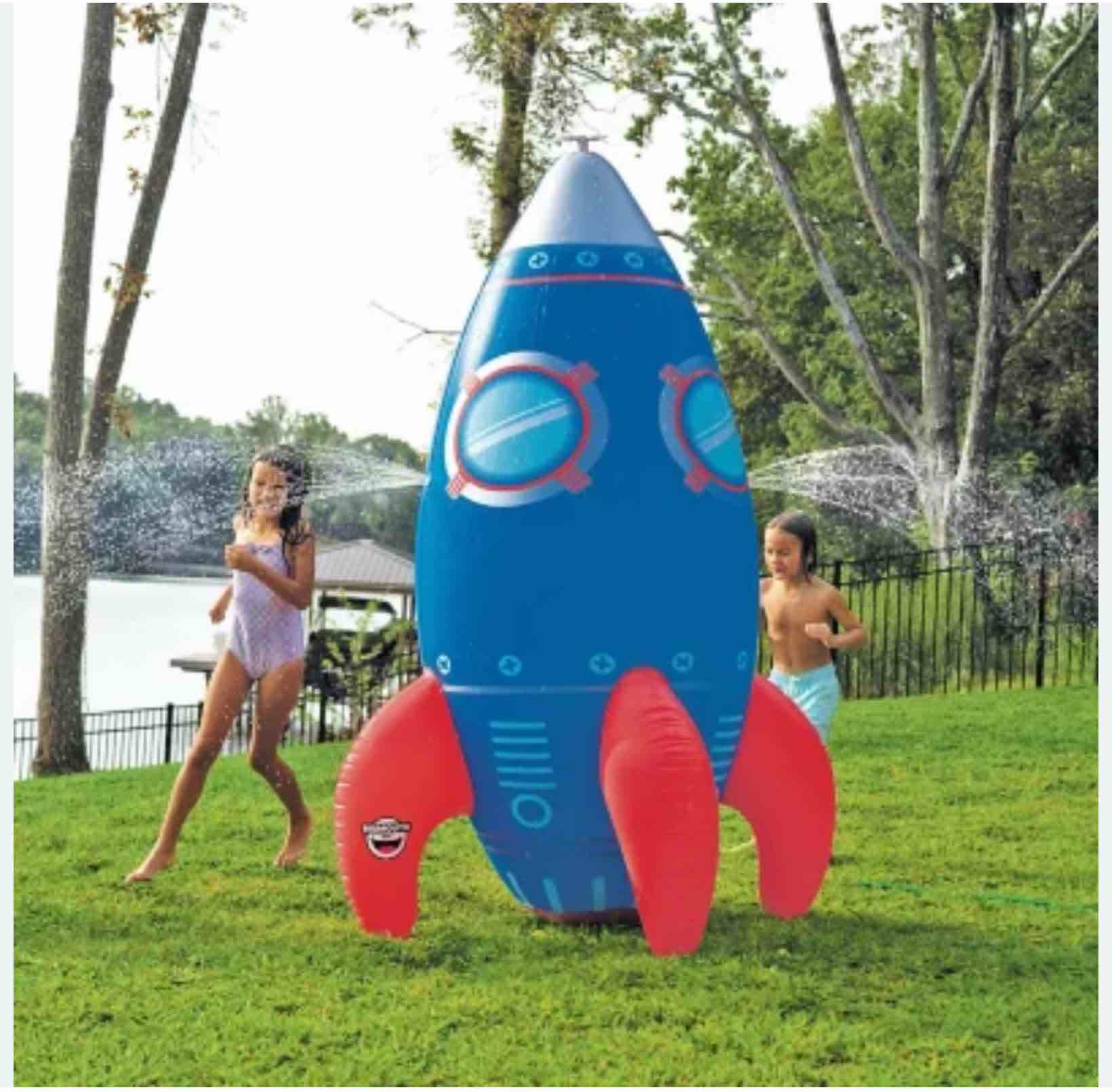 INFLATABLE ROCKET SPRINKLER SPLASH ZONE BLAST-OFF 360 SPINNING SOAKER