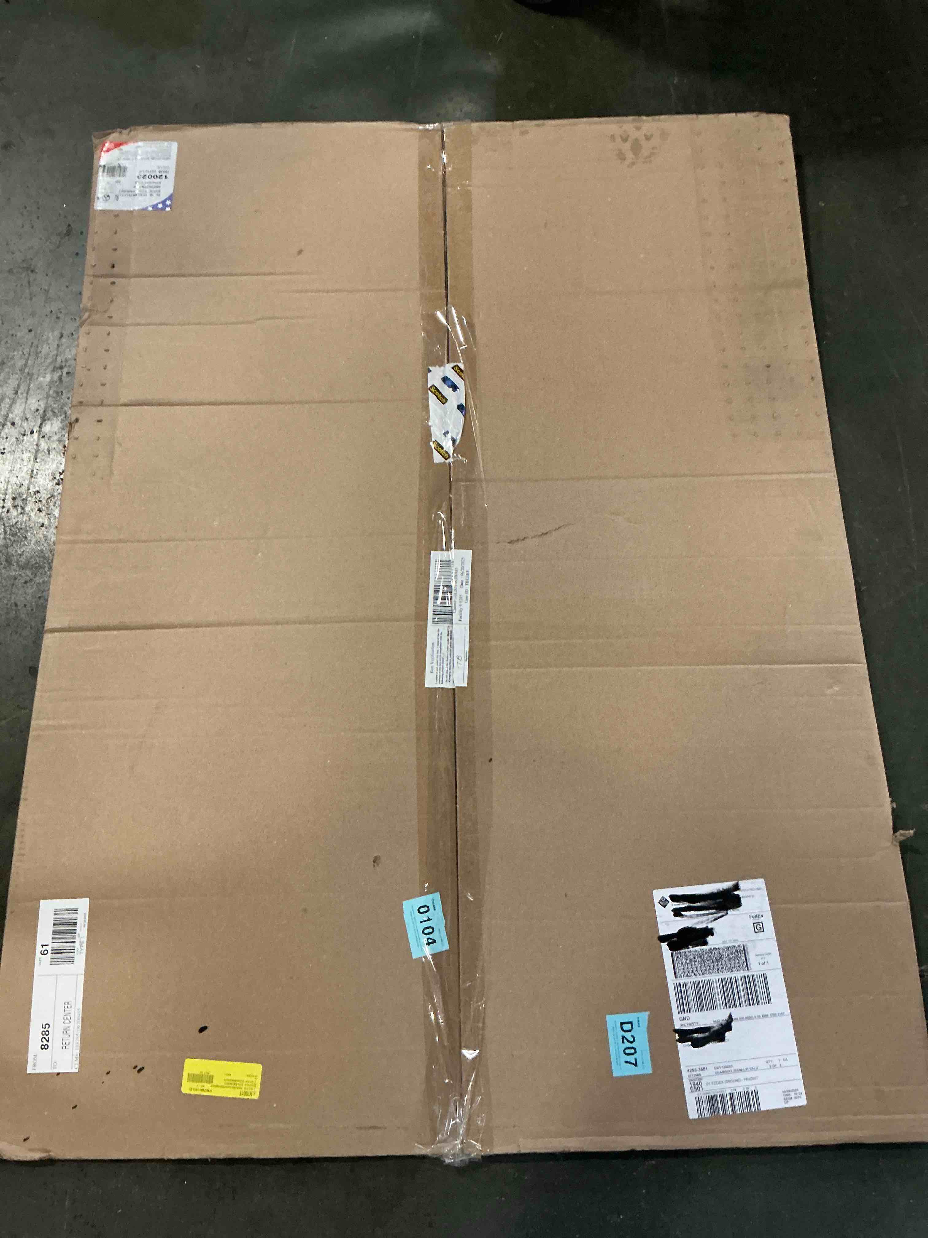 https://s3.amazonaws.com/lotting-images-prod/bidfta/PNK3328059_1755864420424.jpeg