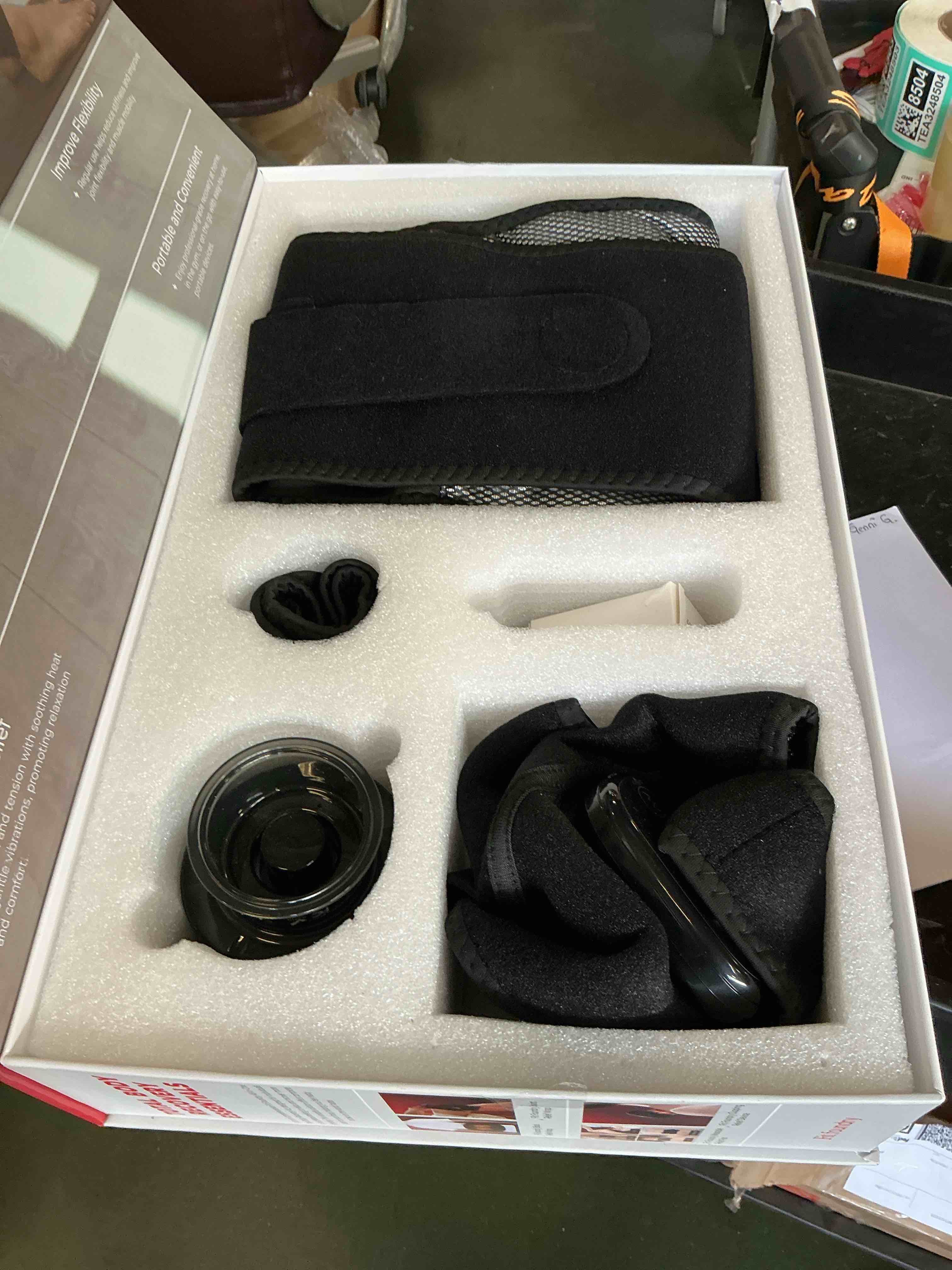 https://s3.amazonaws.com/lotting-images-prod/bidfta/PNK3328117_1755881935756.jpeg