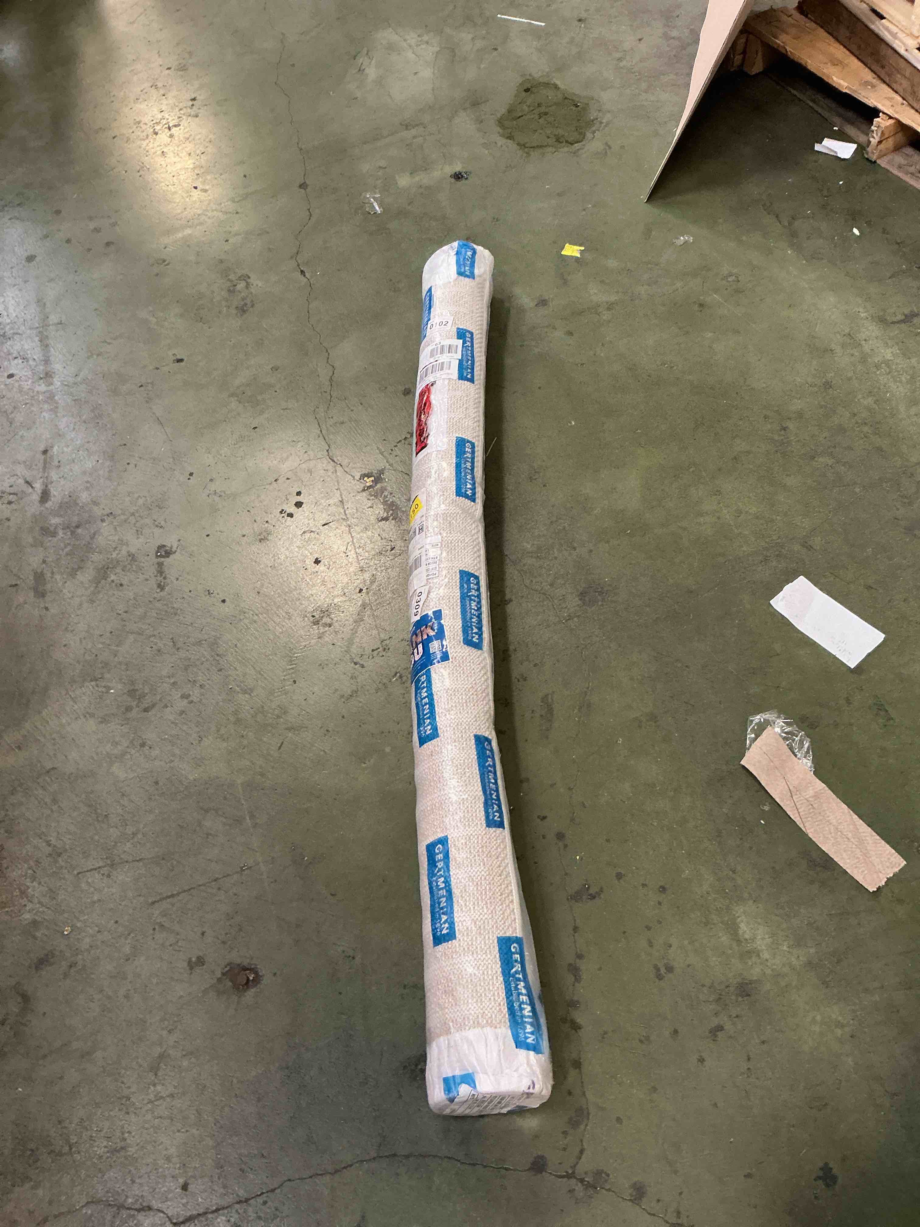 https://s3.amazonaws.com/lotting-images-prod/bidfta/PNK3328900_1758562904342.jpeg