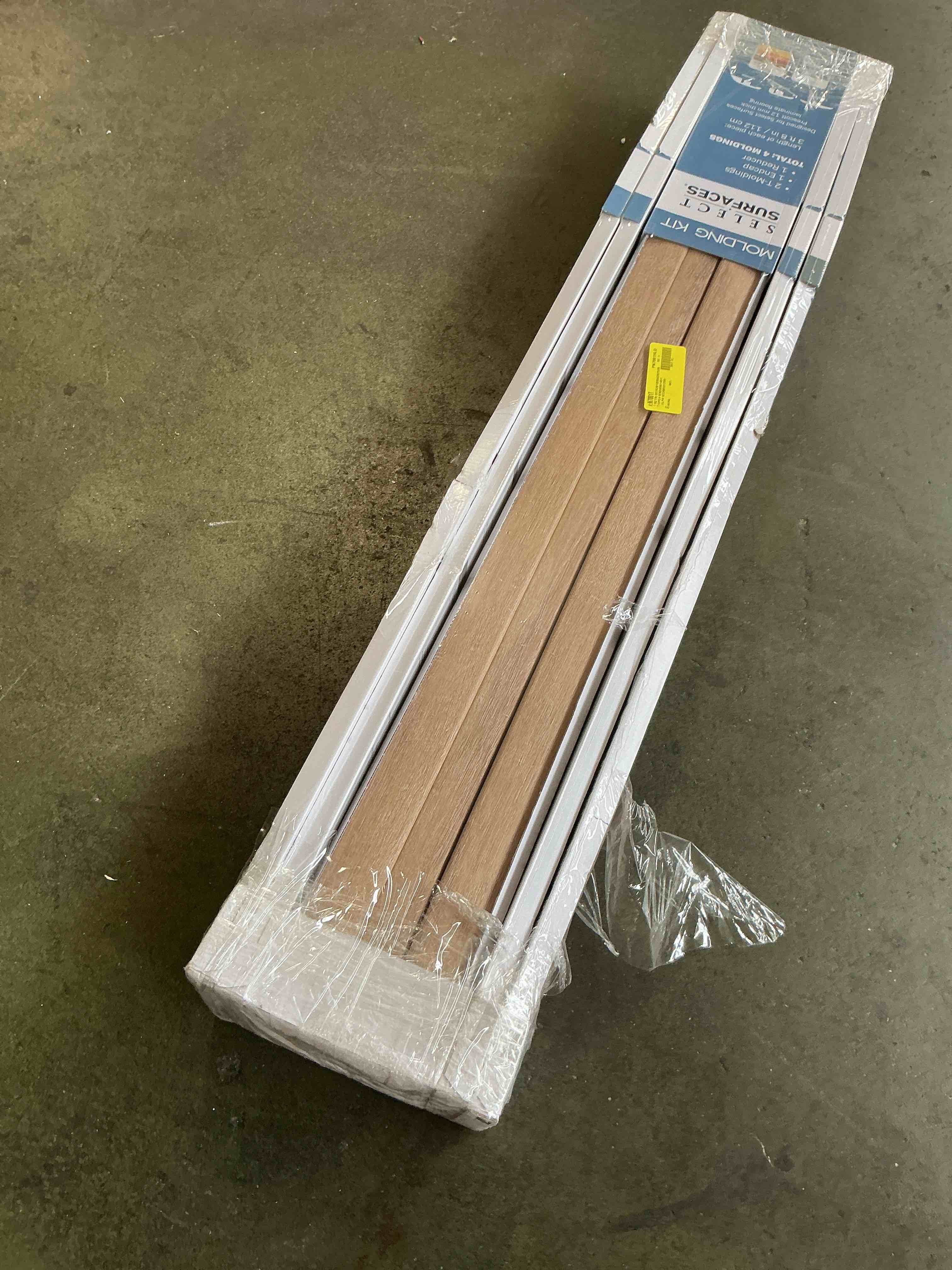 https://s3.amazonaws.com/lotting-images-prod/bidfta/PNK3329235_1758810351691.jpeg