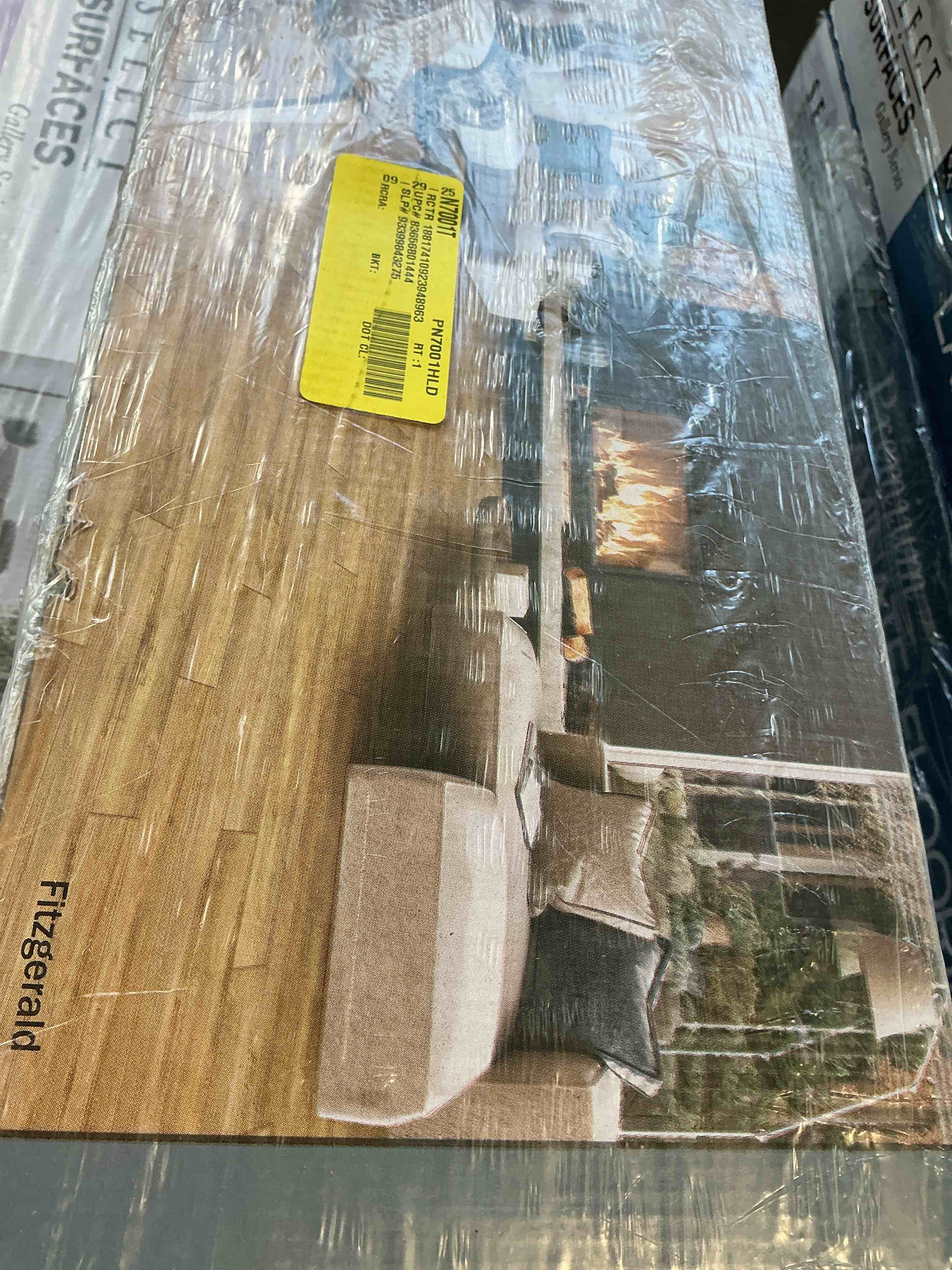 https://s3.amazonaws.com/lotting-images-prod/bidfta/PNK3330376_1760383526884.jpeg