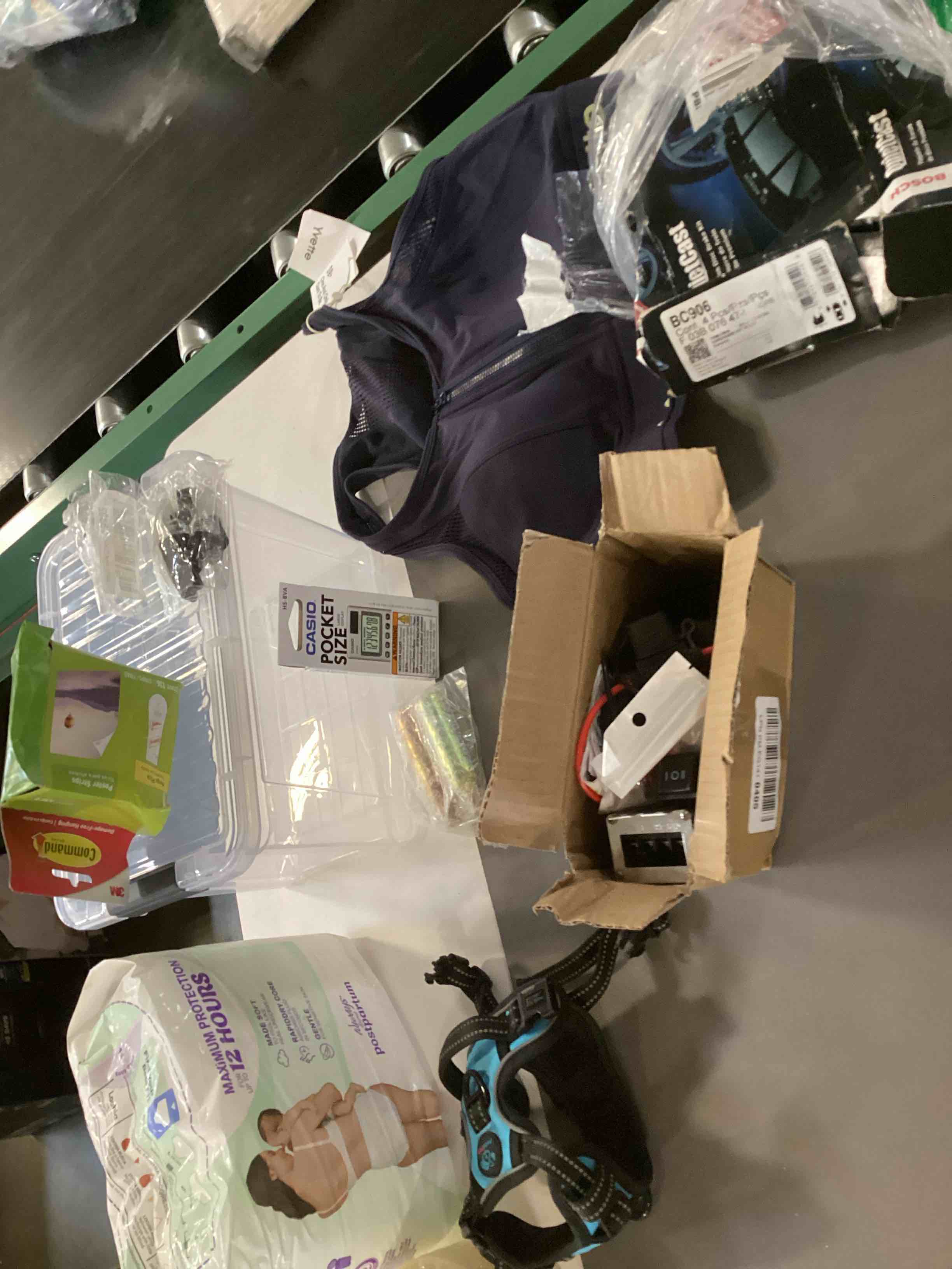 https://s3.amazonaws.com/lotting-images-prod/bidfta/PNK3336487_1756841966341.jpeg