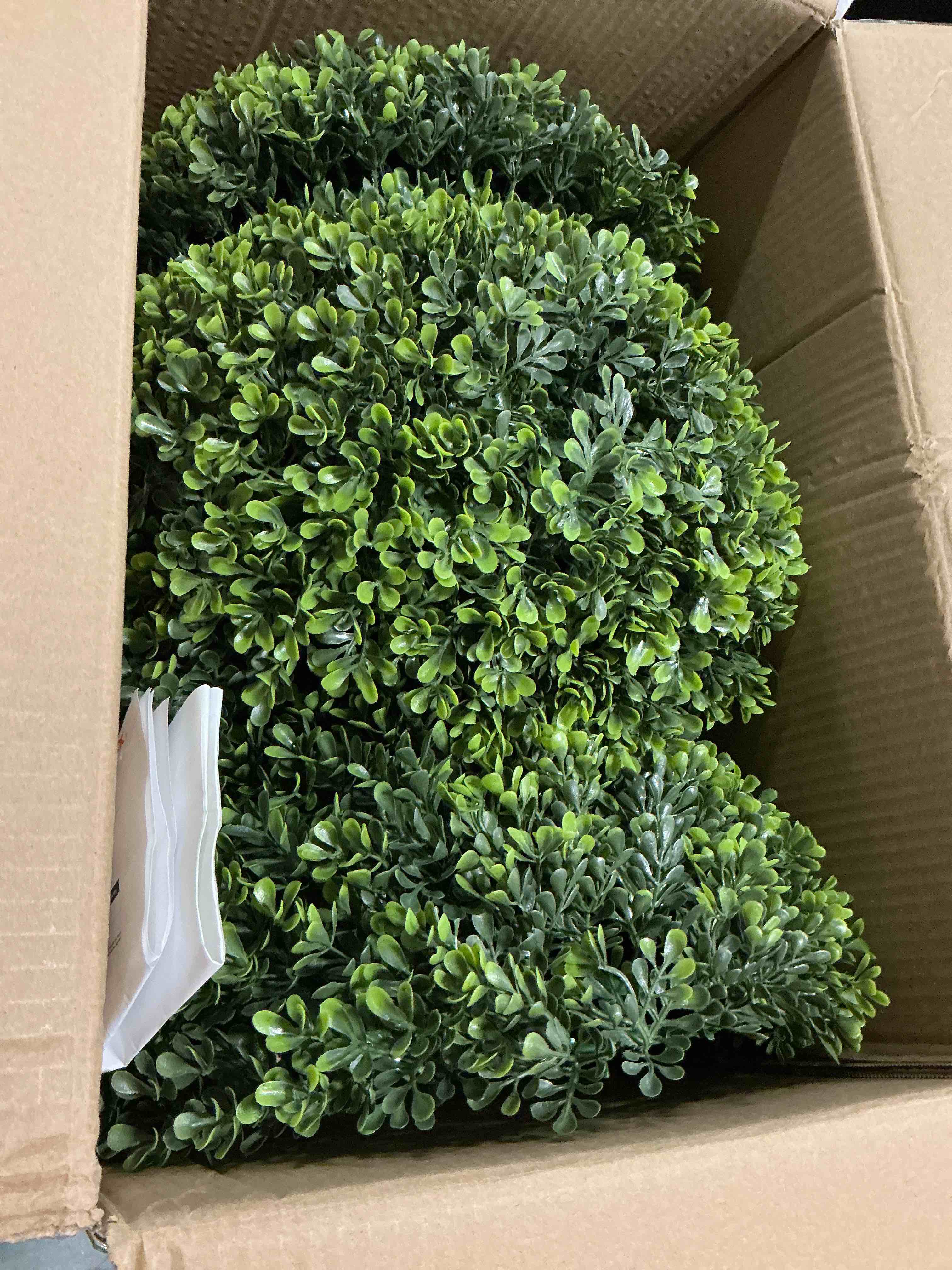 https://s3.amazonaws.com/lotting-images-prod/bidfta/PNK3337185_1756989553206.jpeg