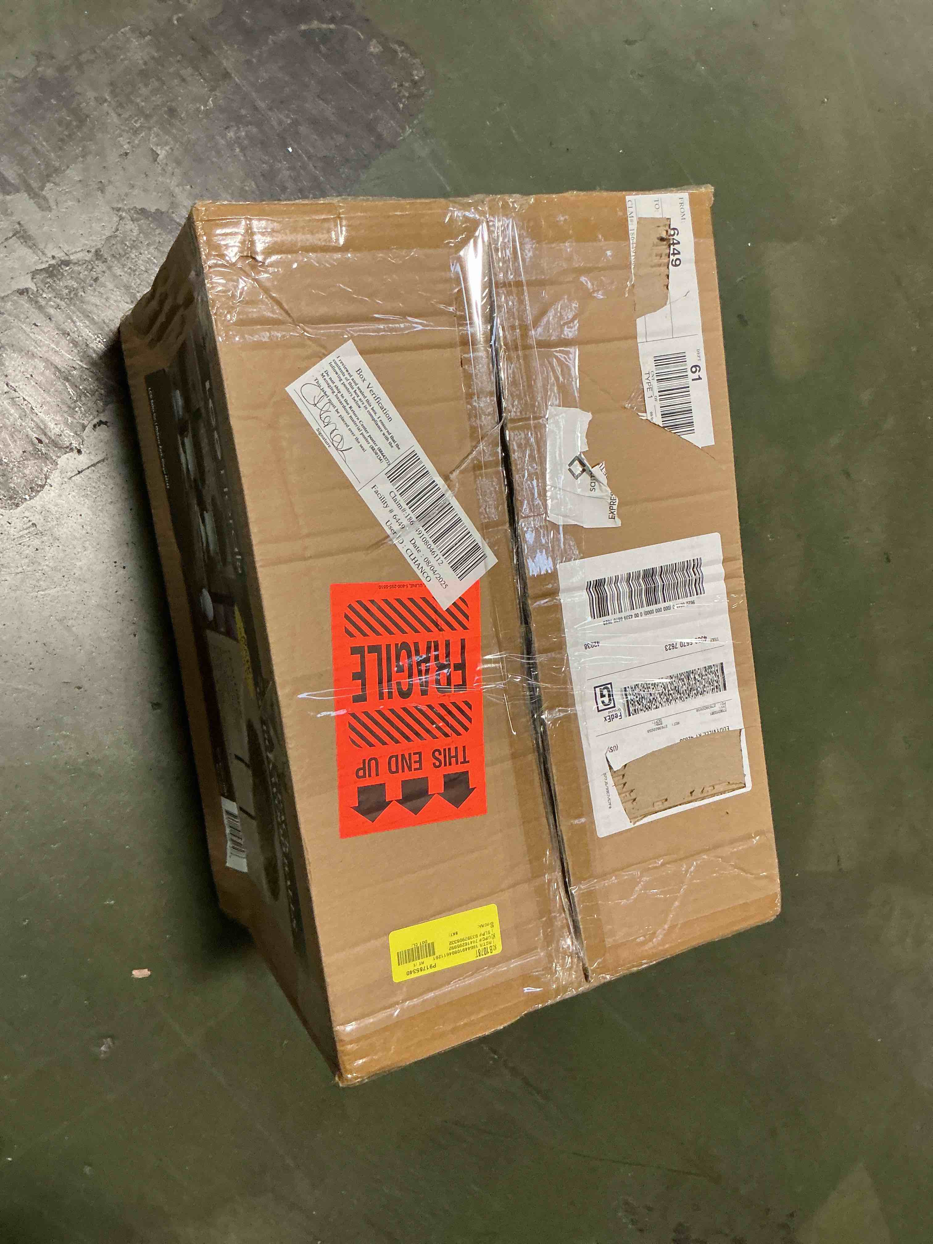 https://s3.amazonaws.com/lotting-images-prod/bidfta/PNK3337187_1756989577337.jpeg