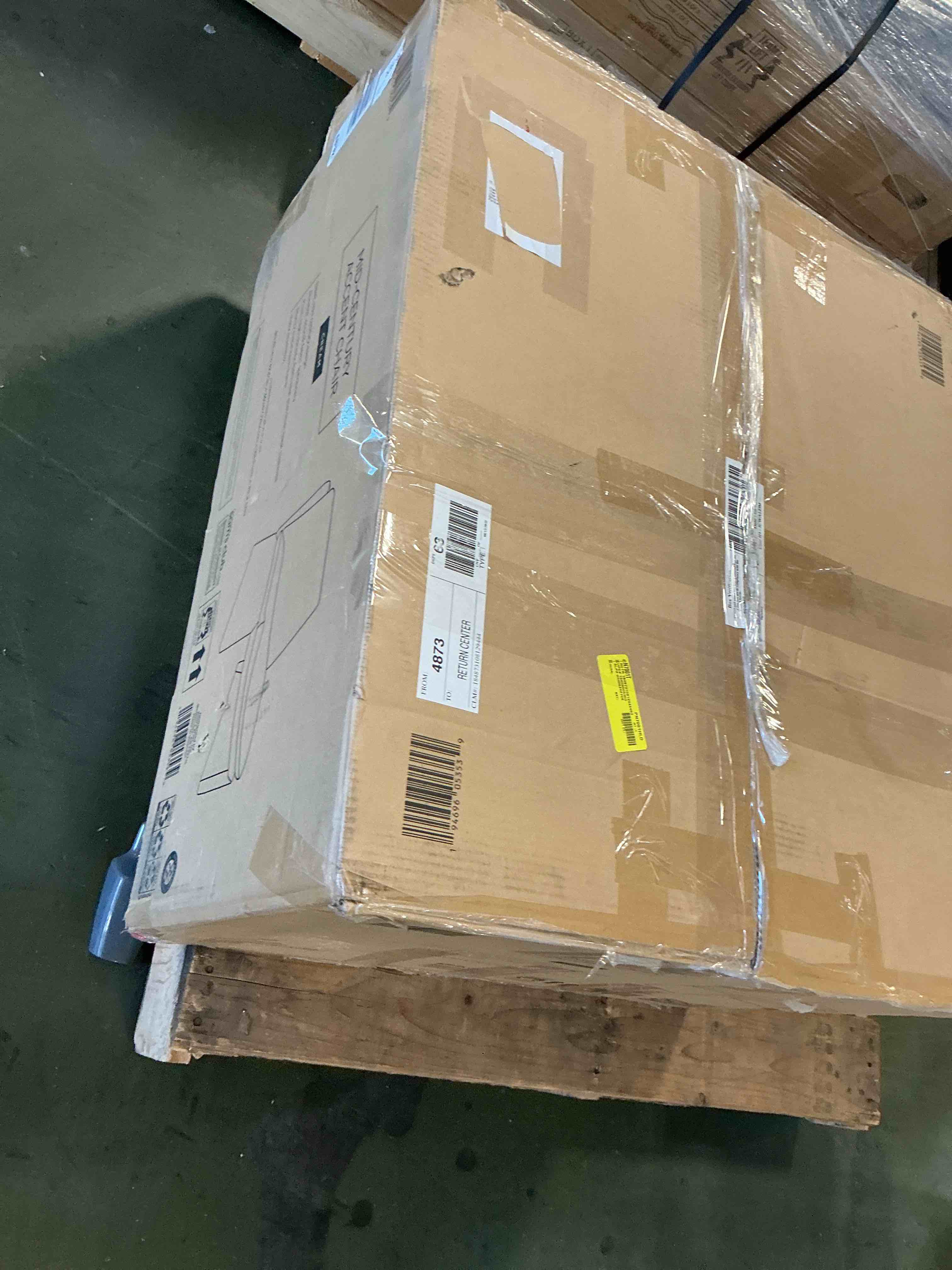 https://s3.amazonaws.com/lotting-images-prod/bidfta/PNK3337559_1757603064428.jpeg