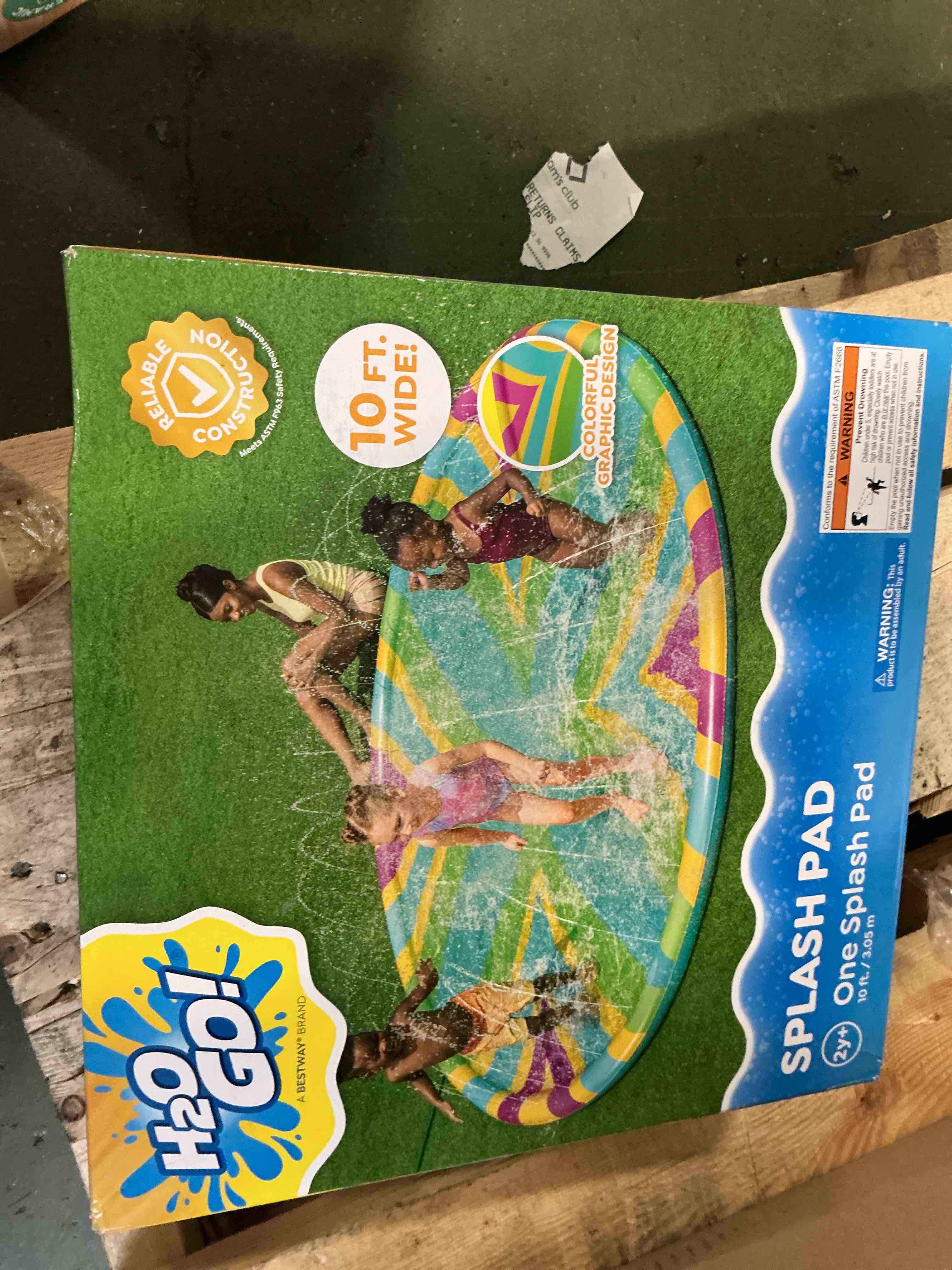https://s3.amazonaws.com/lotting-images-prod/bidfta/PNK3338493_1758719962564.jpeg