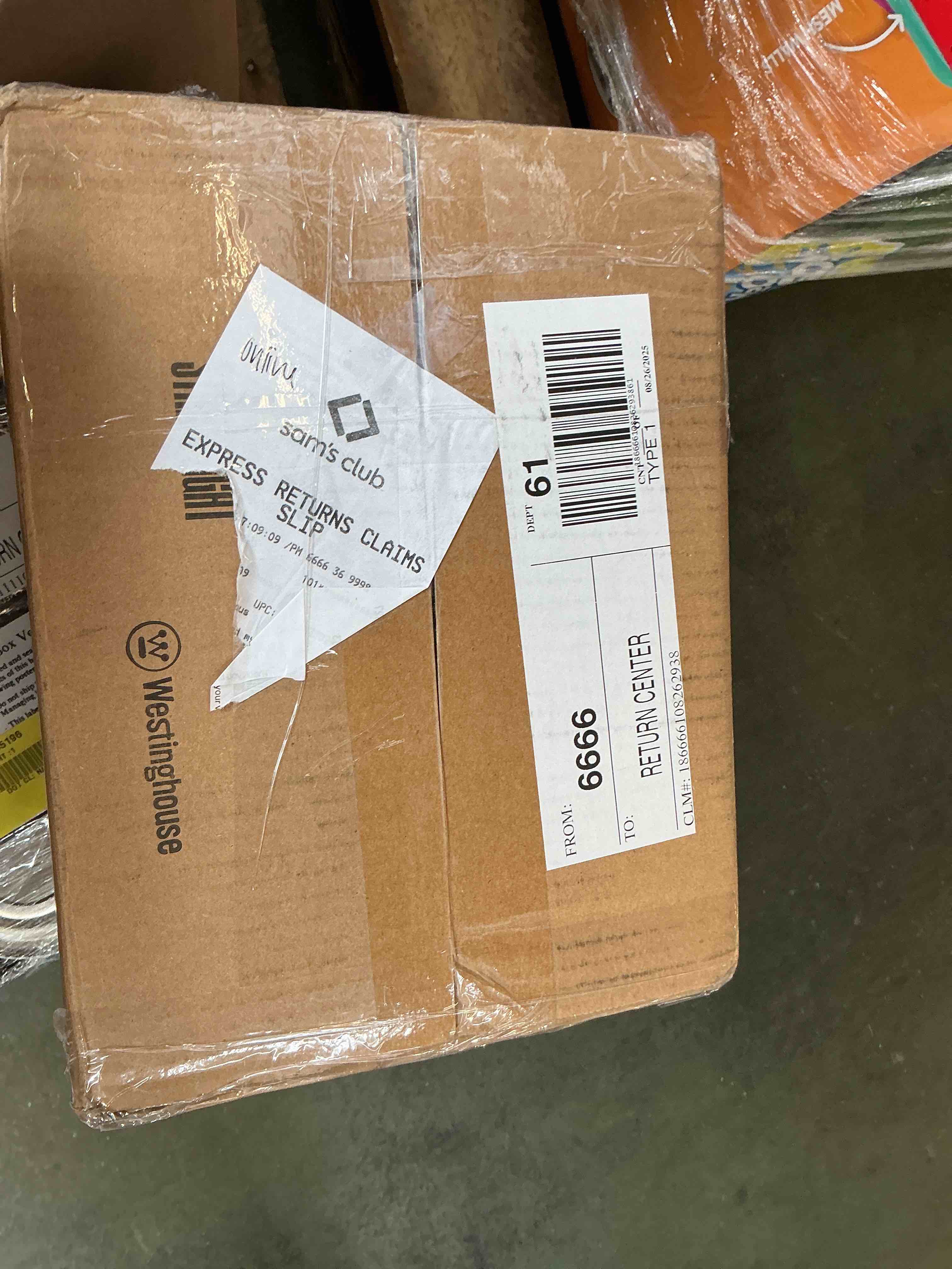 https://s3.amazonaws.com/lotting-images-prod/bidfta/PNK3338532_1758727554697.jpeg
