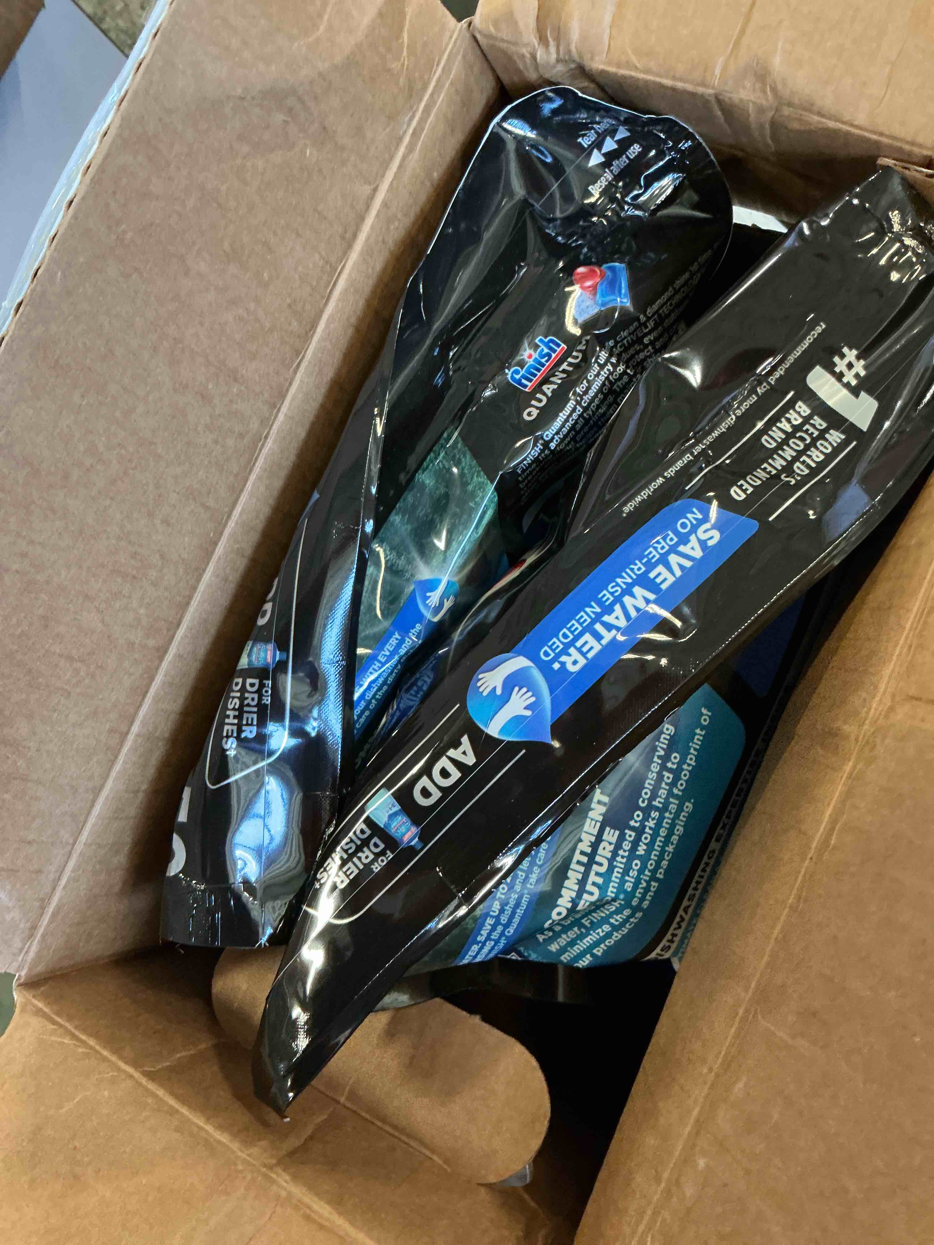 https://s3.amazonaws.com/lotting-images-prod/bidfta/PNK3339657_1759943569231.jpeg