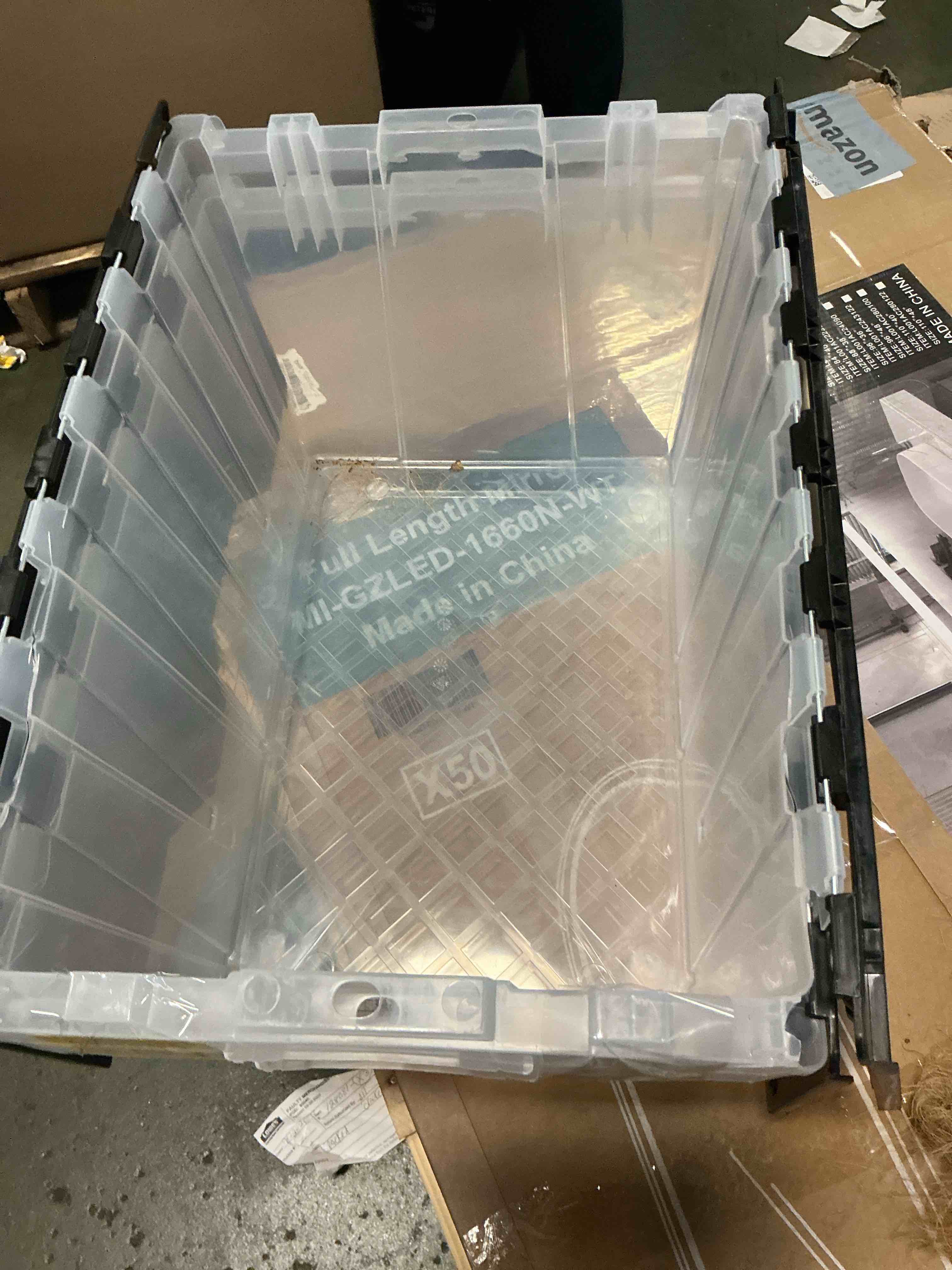 https://s3.amazonaws.com/lotting-images-prod/bidfta/PNK3339851_1760357392685.jpeg