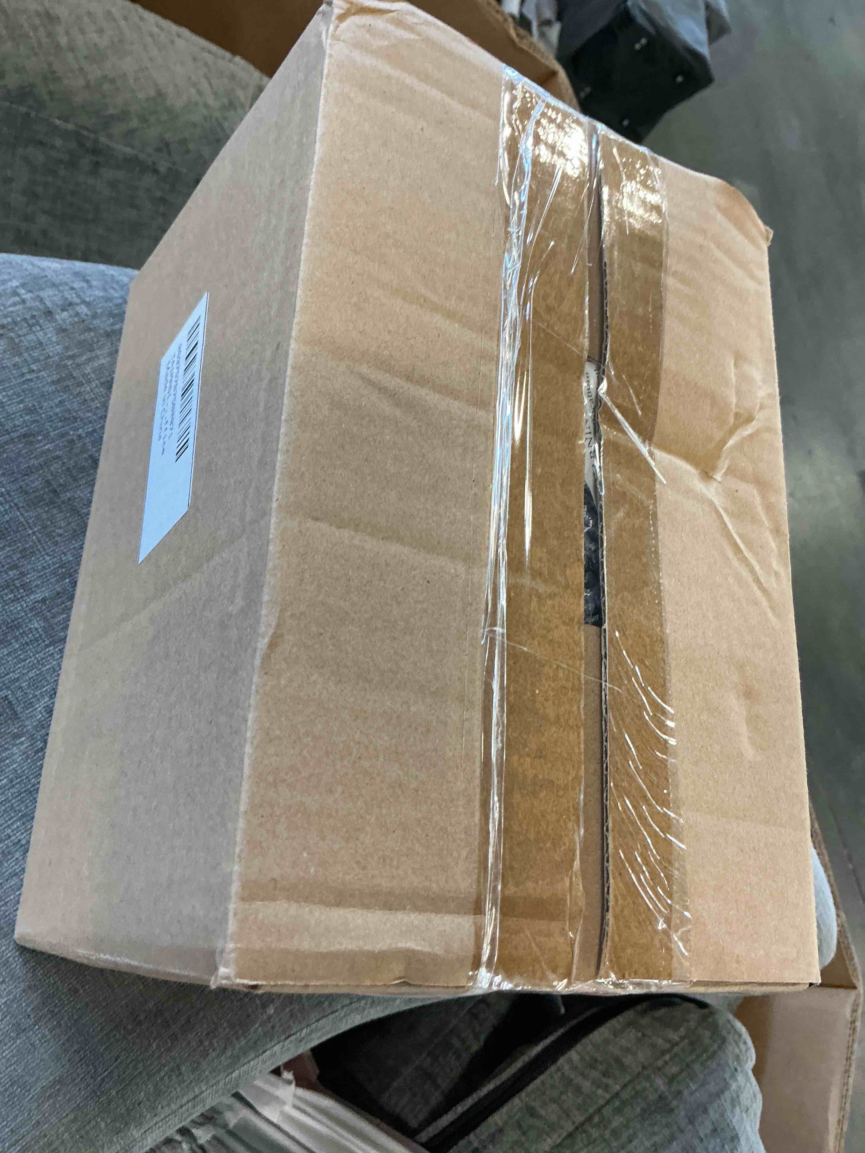 https://s3.amazonaws.com/lotting-images-prod/bidfta/PNK3340836_1756472534434.jpeg
