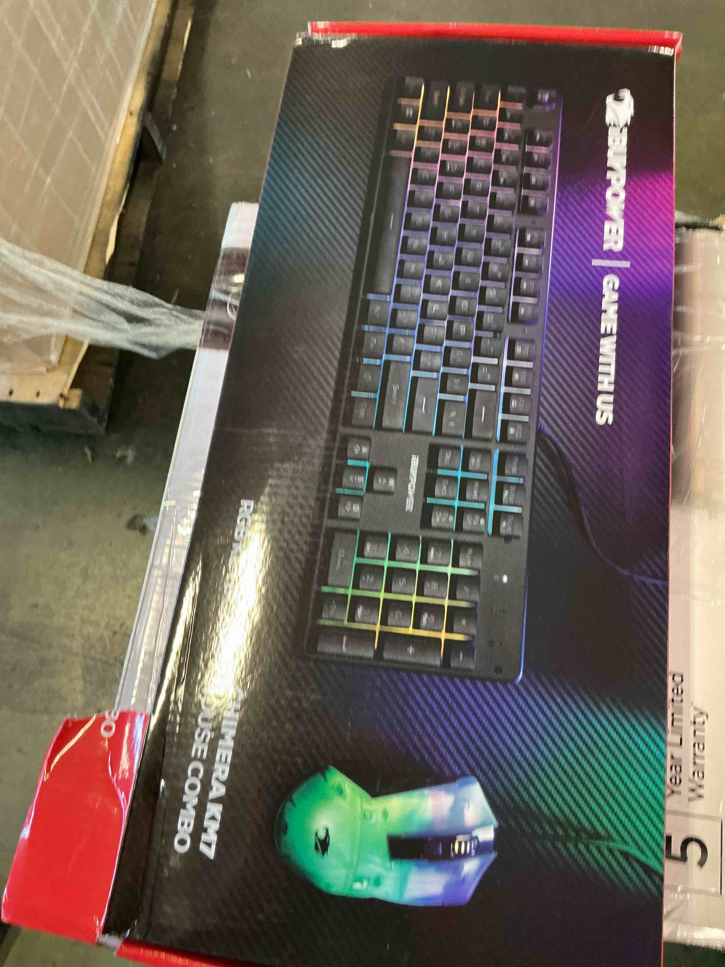 https://s3.amazonaws.com/lotting-images-prod/bidfta/PNK3340857_1756473434231.jpeg