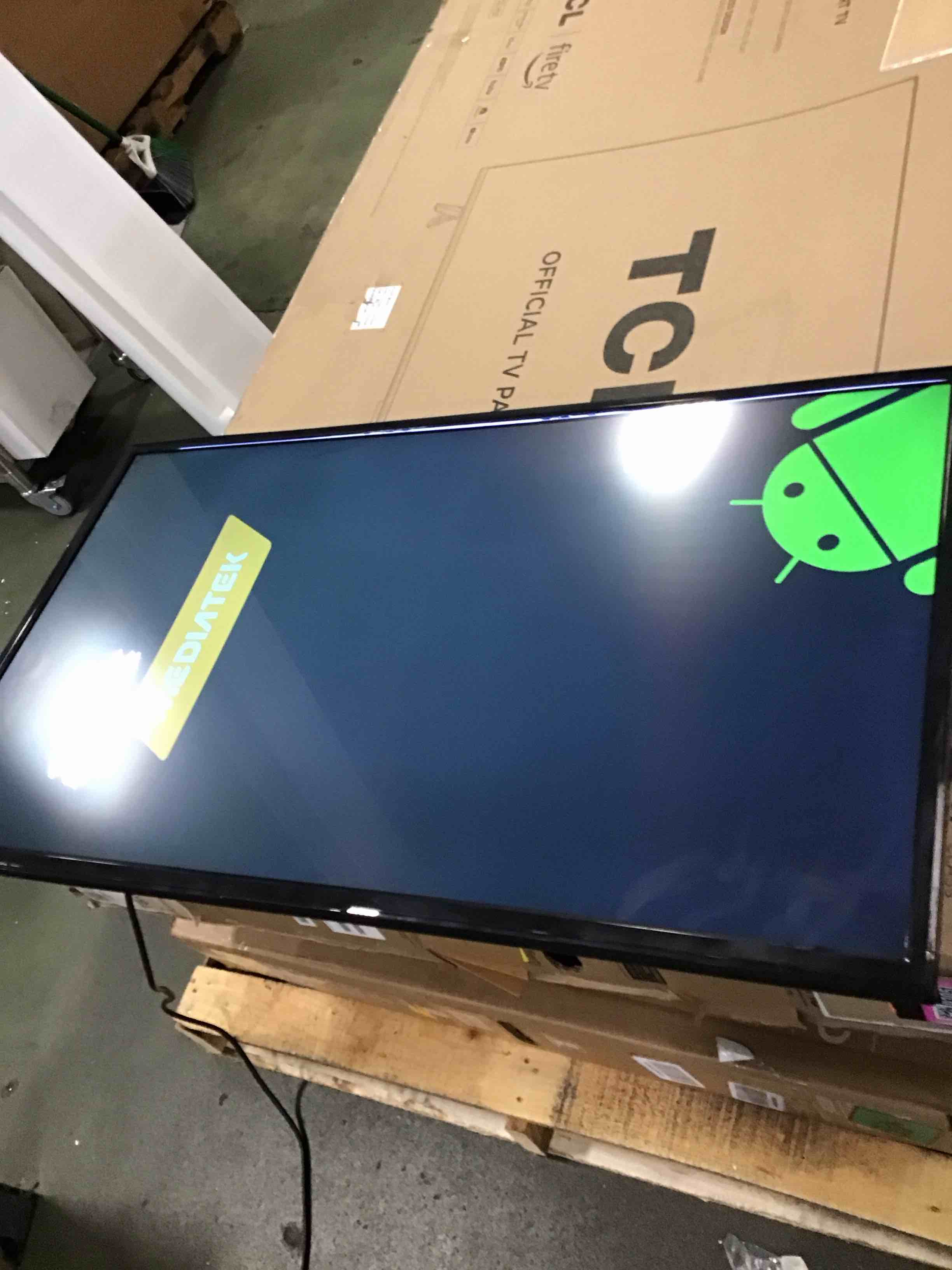 https://s3.amazonaws.com/lotting-images-prod/bidfta/PNK3341947_1759156250985.jpeg