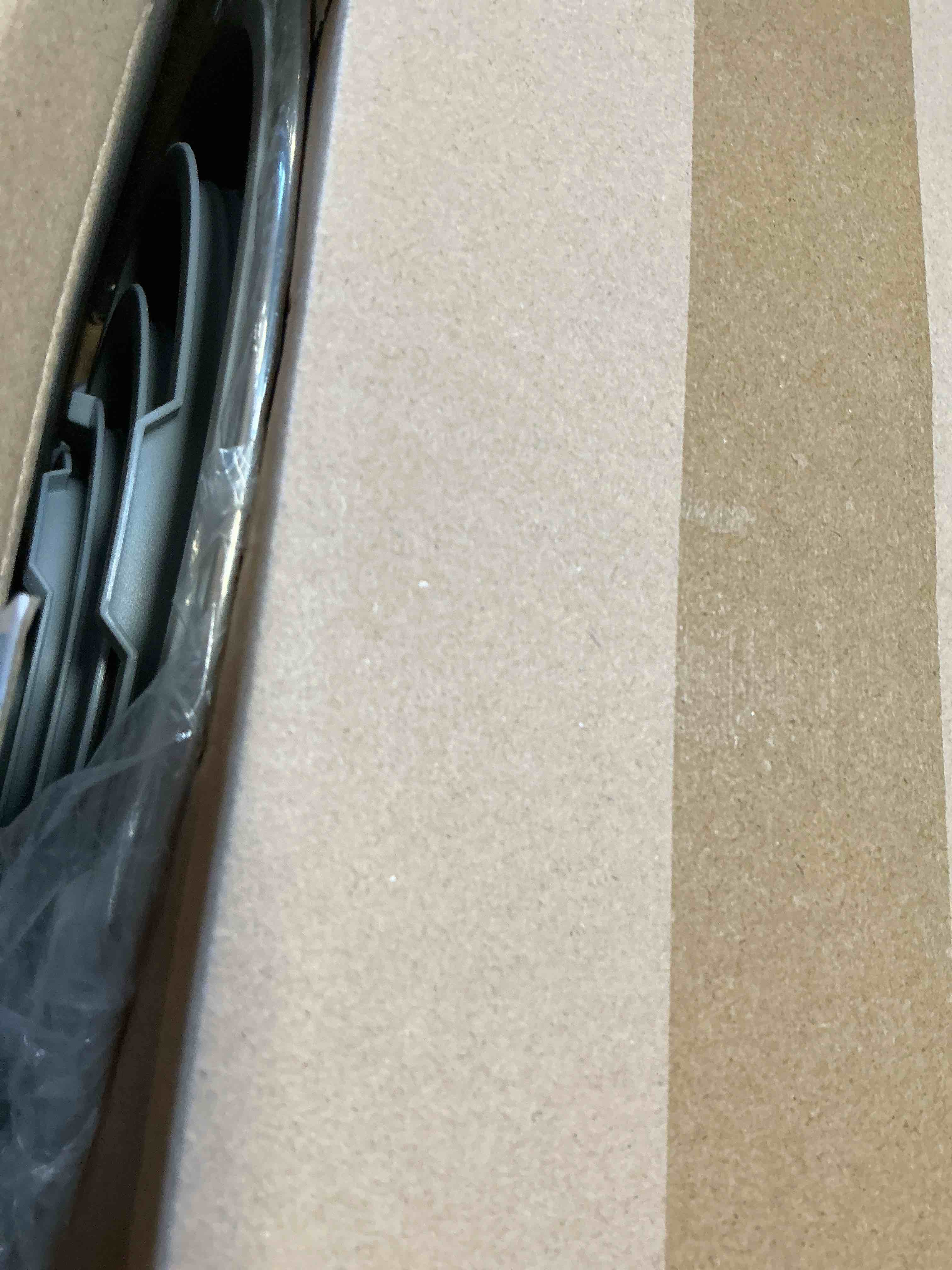 https://s3.amazonaws.com/lotting-images-prod/bidfta/PNK3342088_1757526622439.jpeg