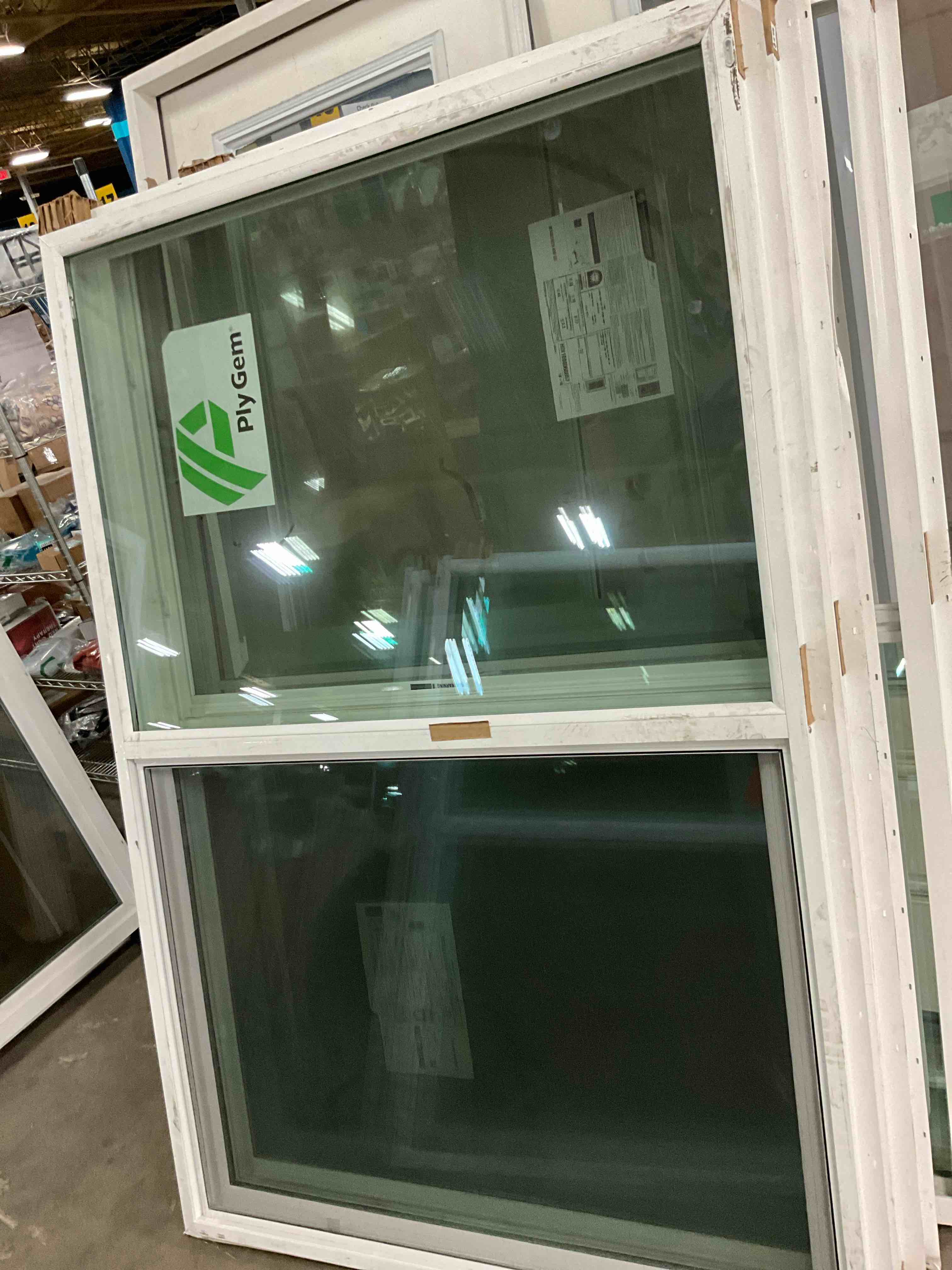Fixed window Size 74L x 51W White