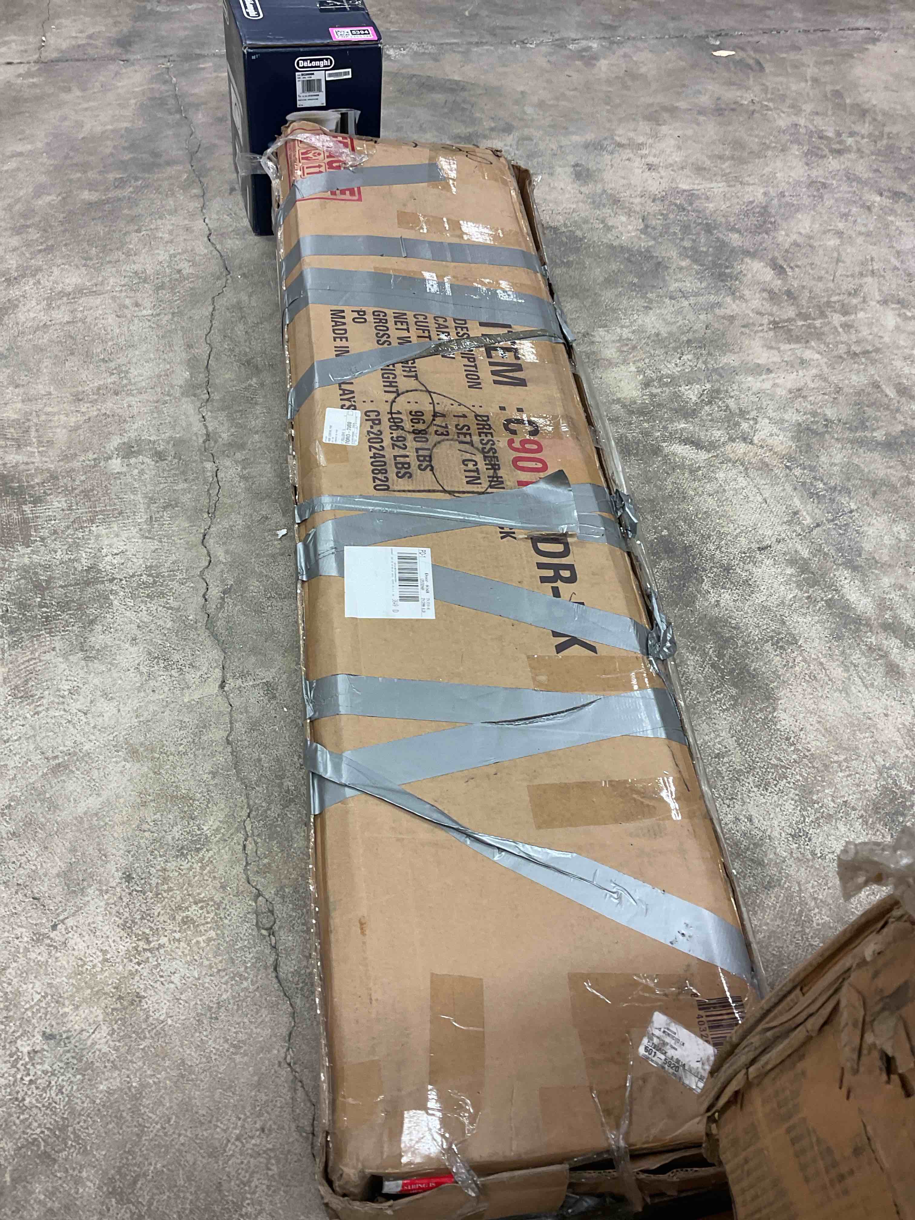 https://s3.amazonaws.com/lotting-images-prod/bidfta/PNK3355396_1758034954101.jpeg