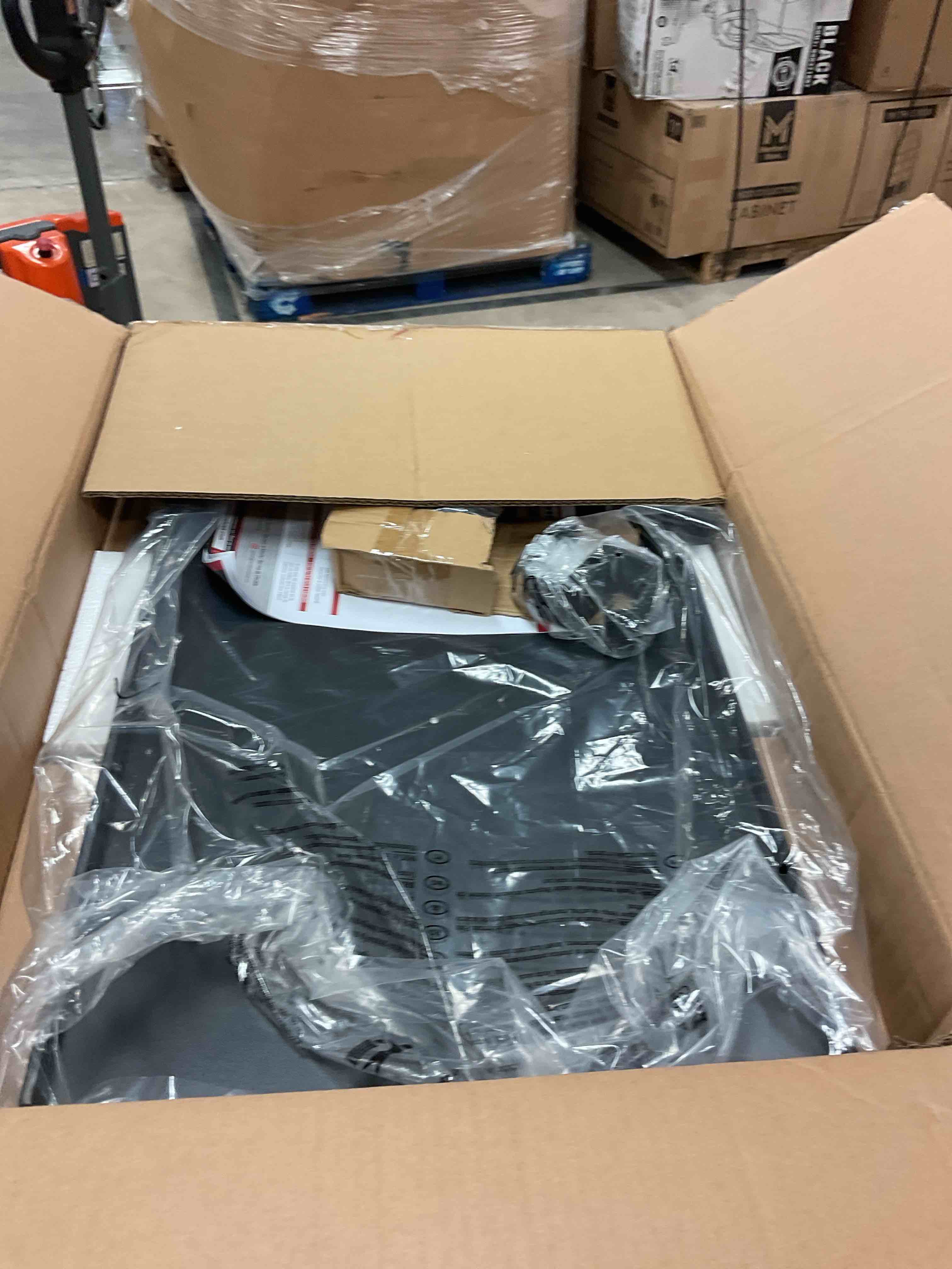 https://s3.amazonaws.com/lotting-images-prod/bidfta/PNK3355467_1758047568807.jpeg