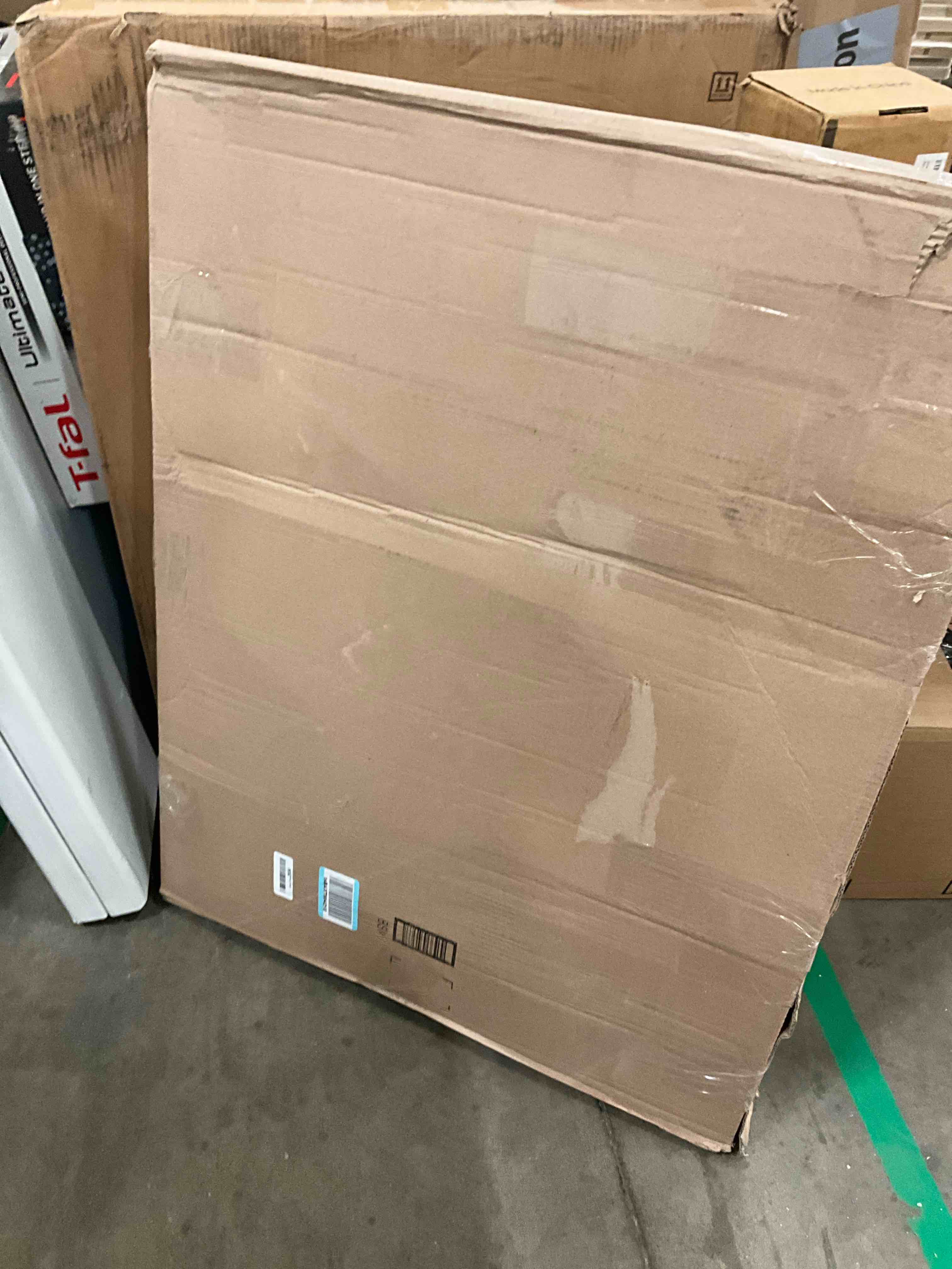https://s3.amazonaws.com/lotting-images-prod/bidfta/PNK3361026_1755548708520.jpeg