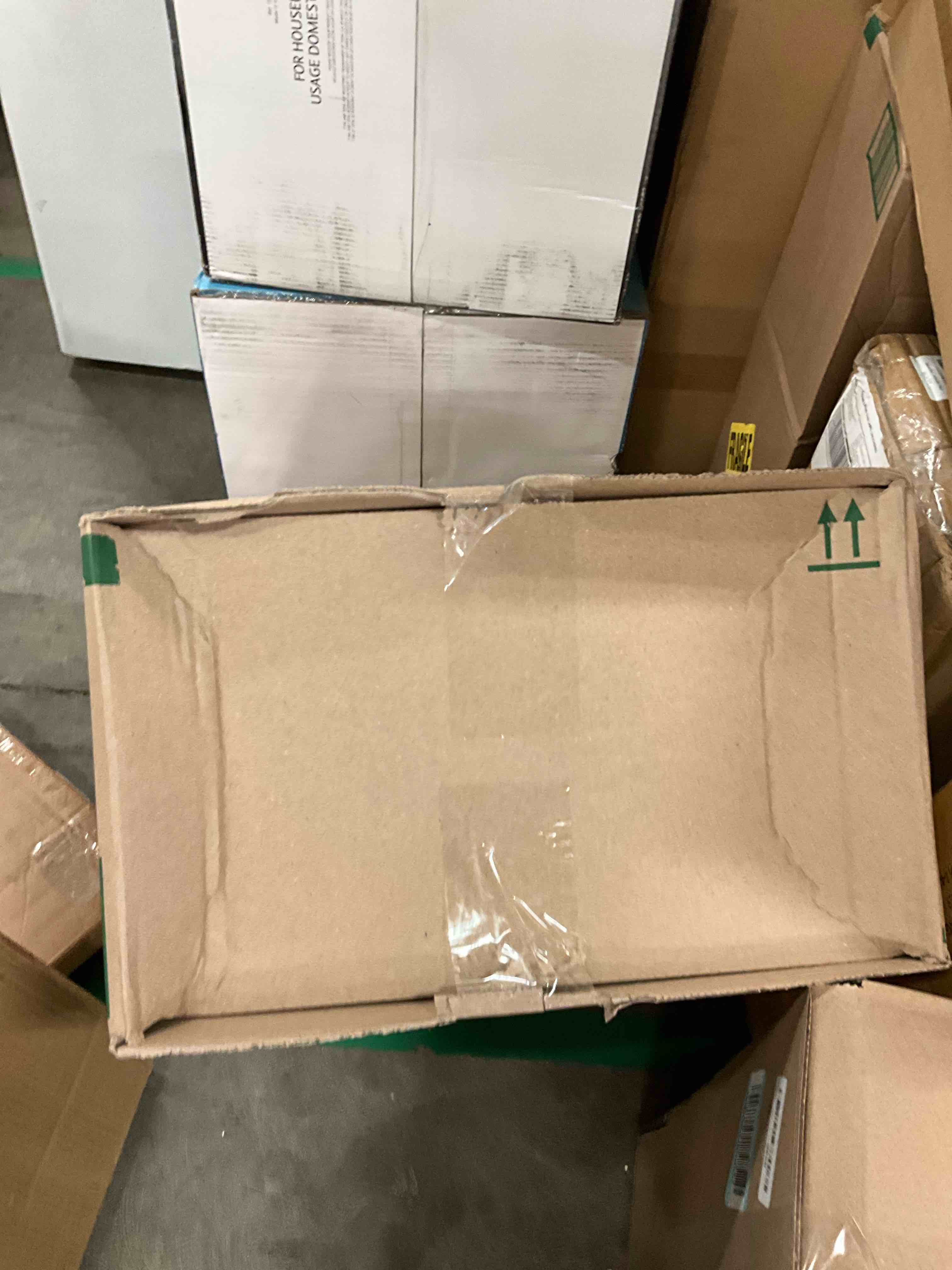 https://s3.amazonaws.com/lotting-images-prod/bidfta/PNK3361042_1755550656923.jpeg