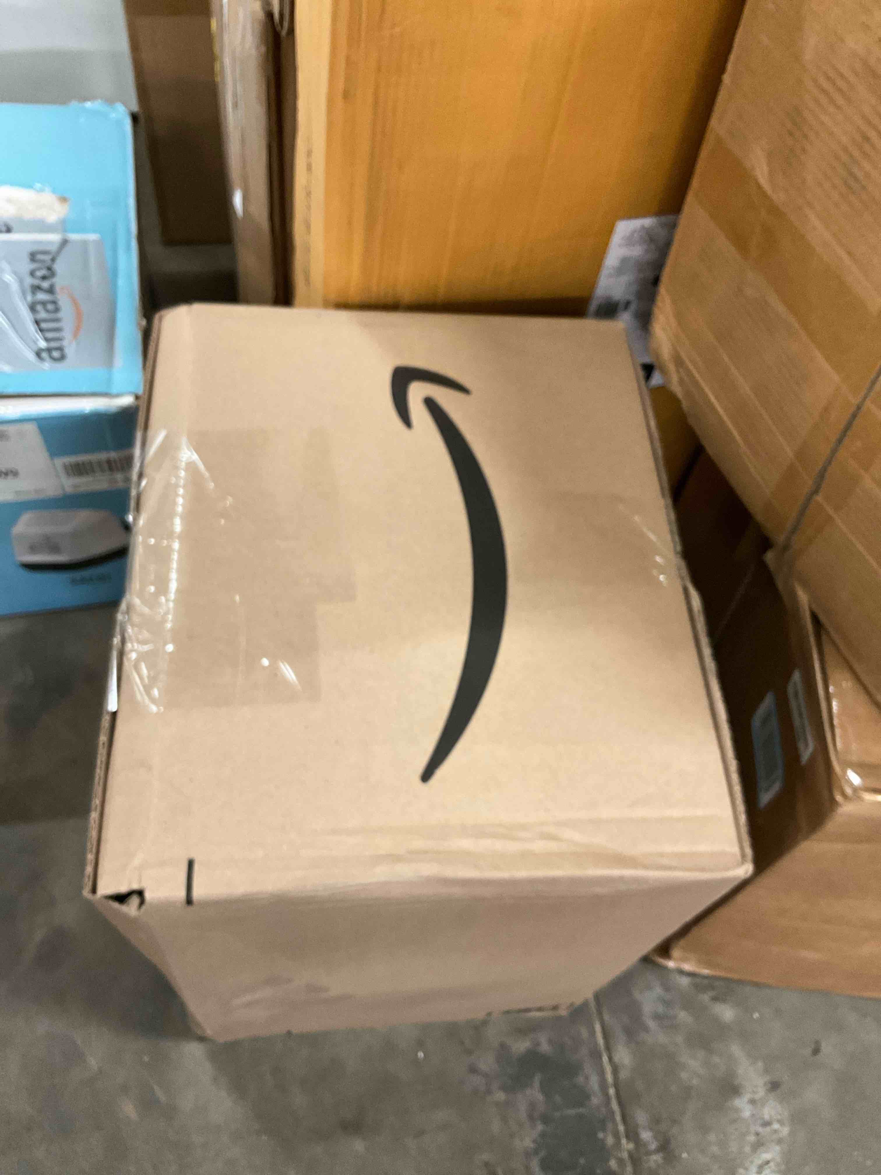 https://s3.amazonaws.com/lotting-images-prod/bidfta/PNK3361047_1755550871389.jpeg