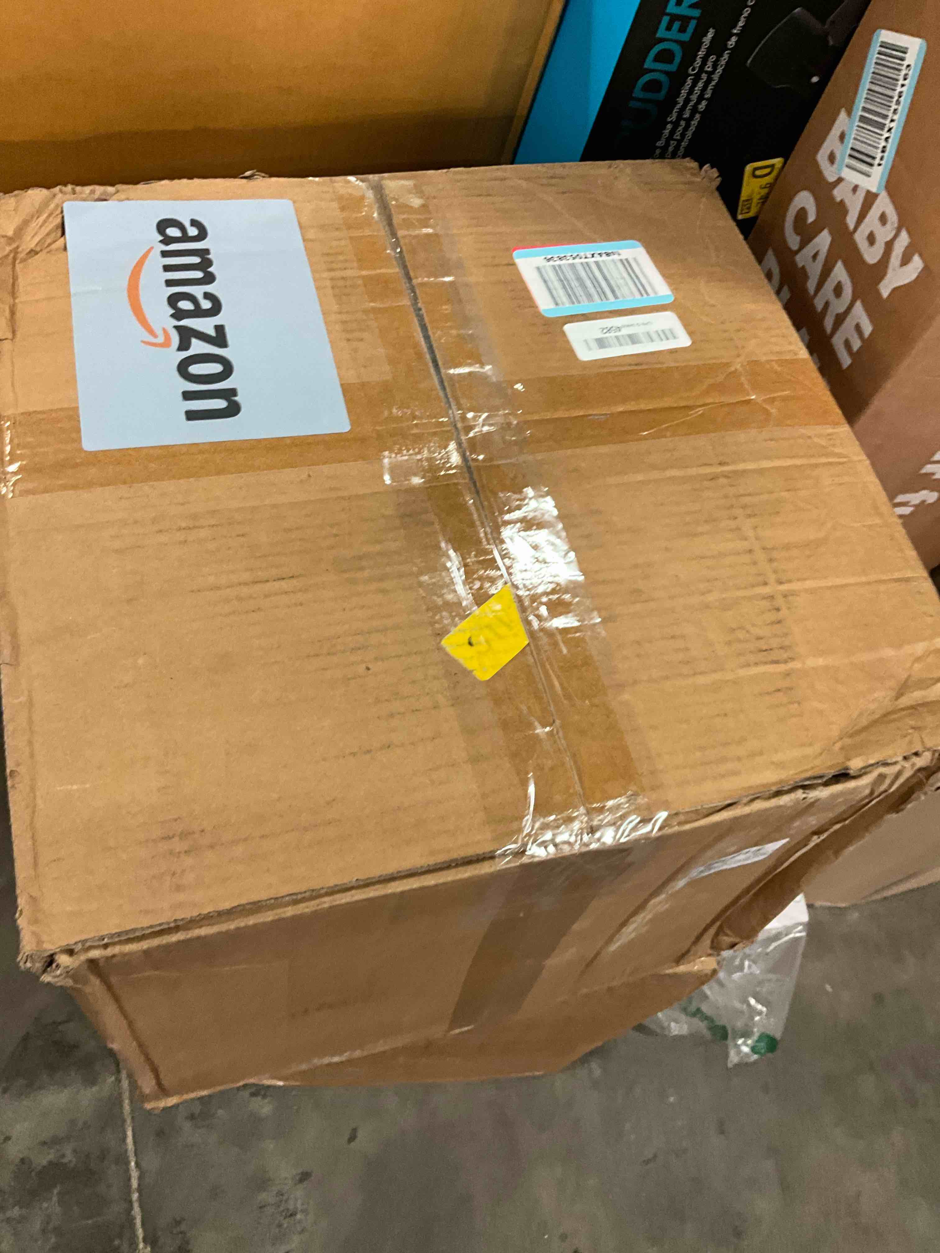 https://s3.amazonaws.com/lotting-images-prod/bidfta/PNK3361049_1755551071238.jpeg