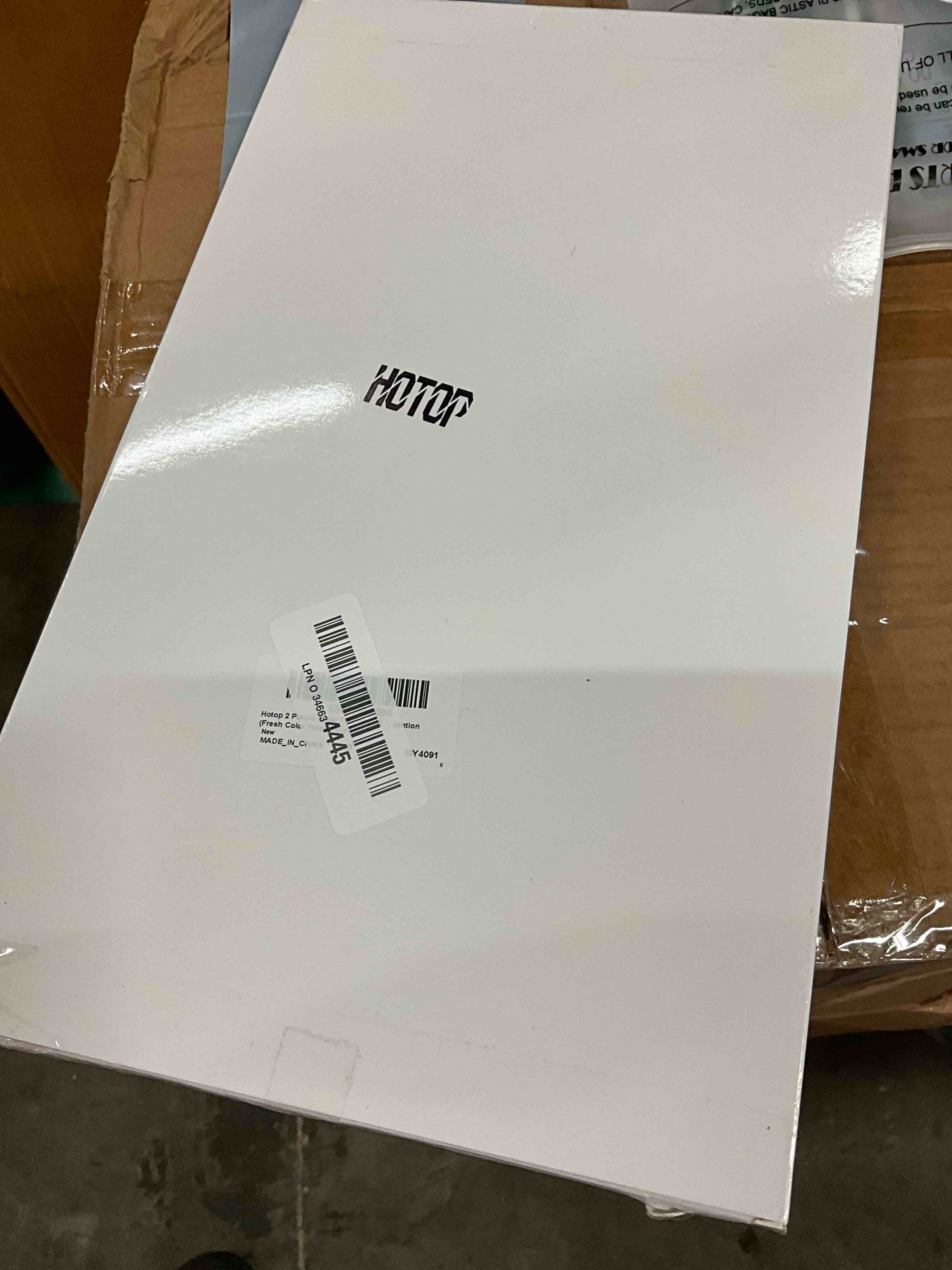 https://s3.amazonaws.com/lotting-images-prod/bidfta/PNK3361057_1755551394802.jpeg