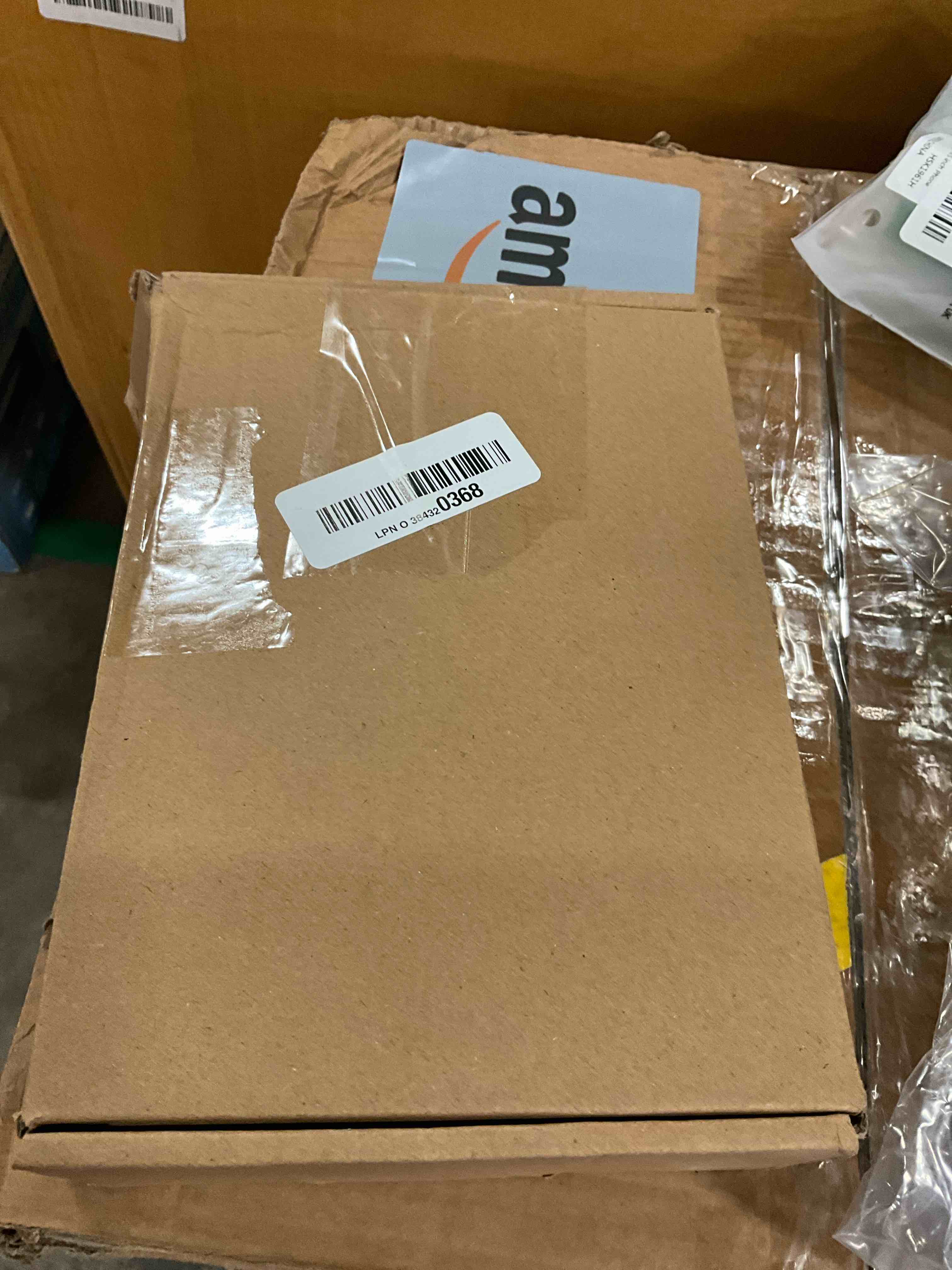 https://s3.amazonaws.com/lotting-images-prod/bidfta/PNK3361062_1755551502526.jpeg