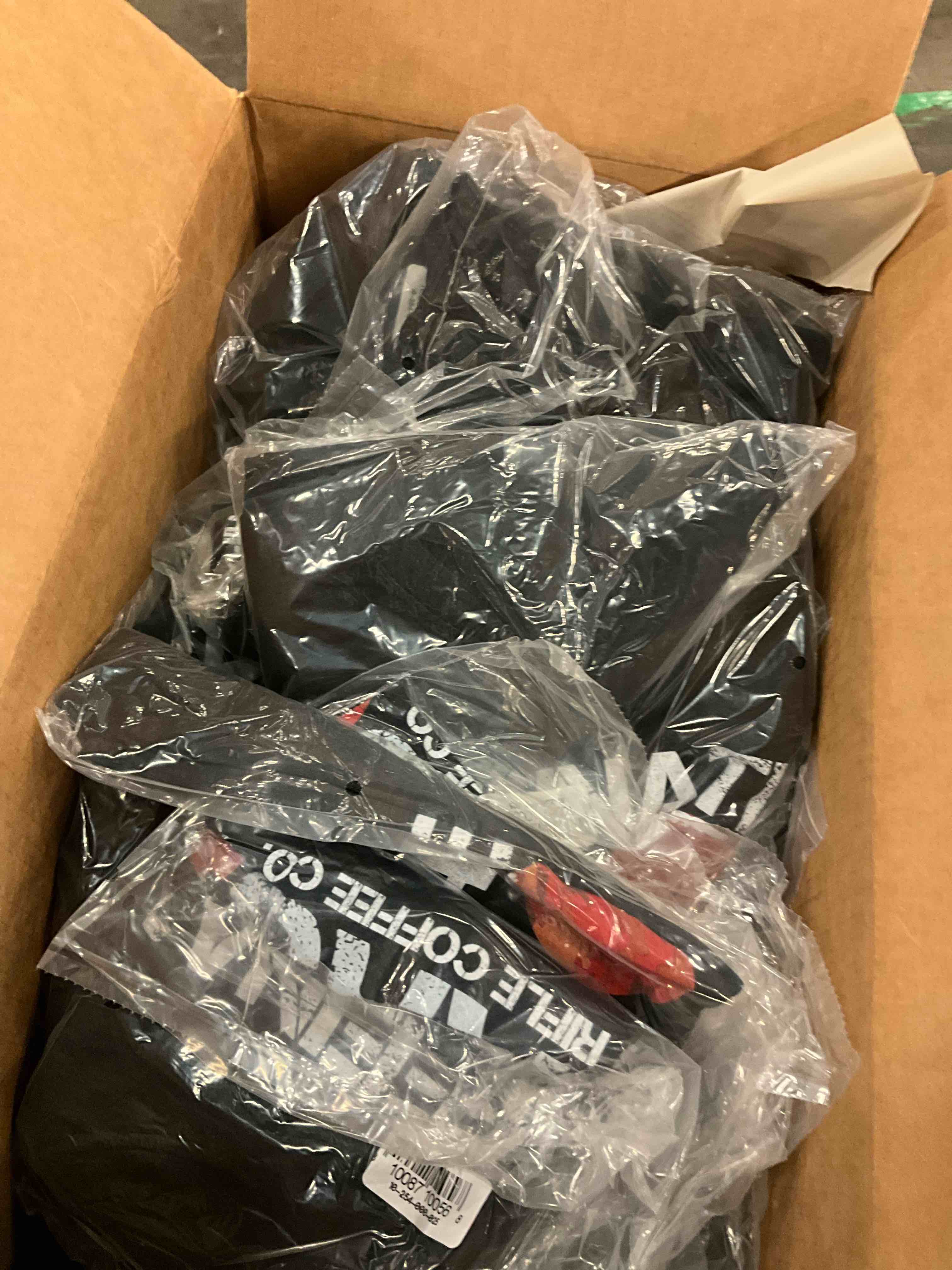https://s3.amazonaws.com/lotting-images-prod/bidfta/PNK3361144_1755797700454.jpeg