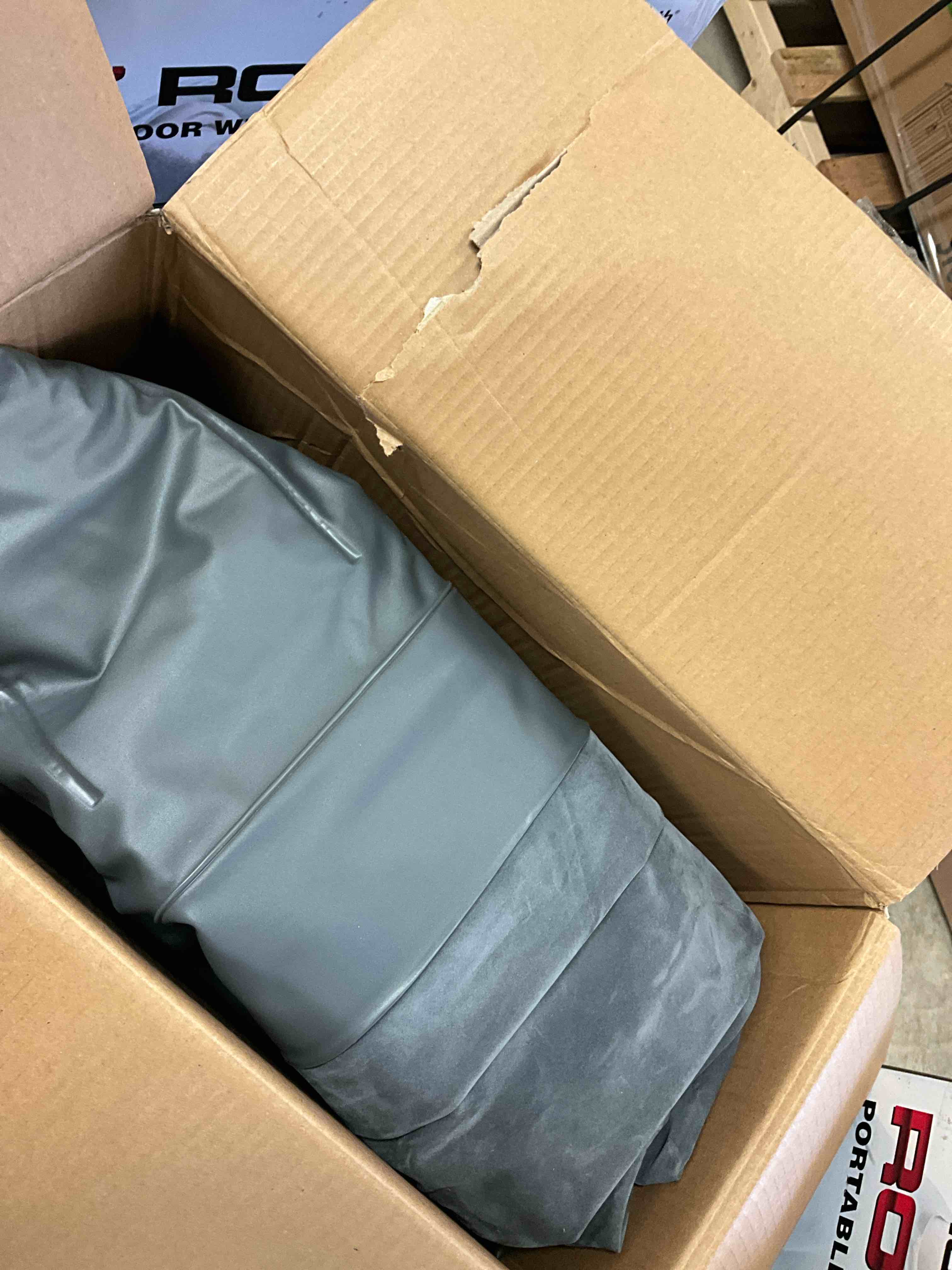 https://s3.amazonaws.com/lotting-images-prod/bidfta/PNK3361346_1756483693847.jpeg