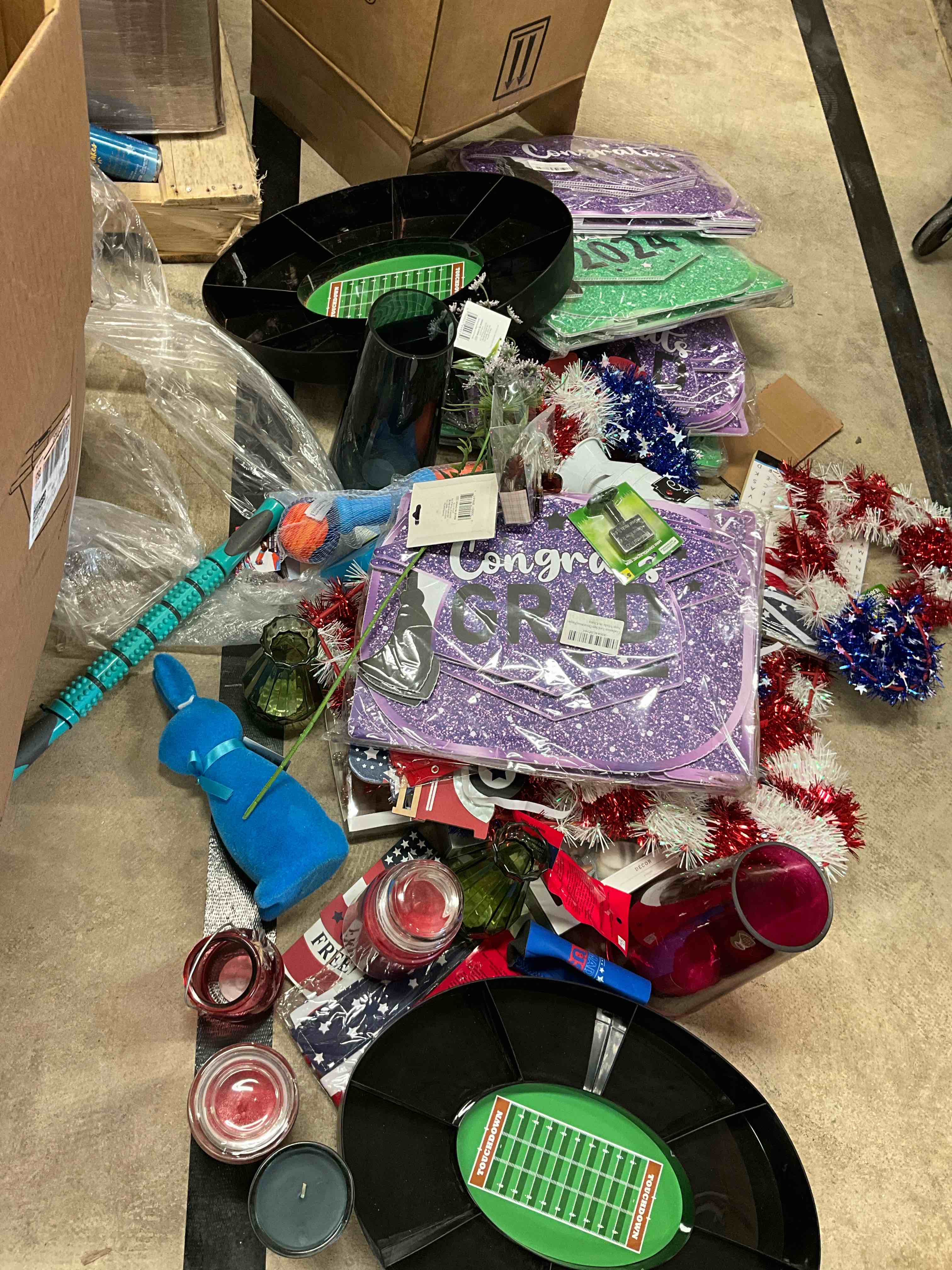Assorted Items (Lot Of 32)