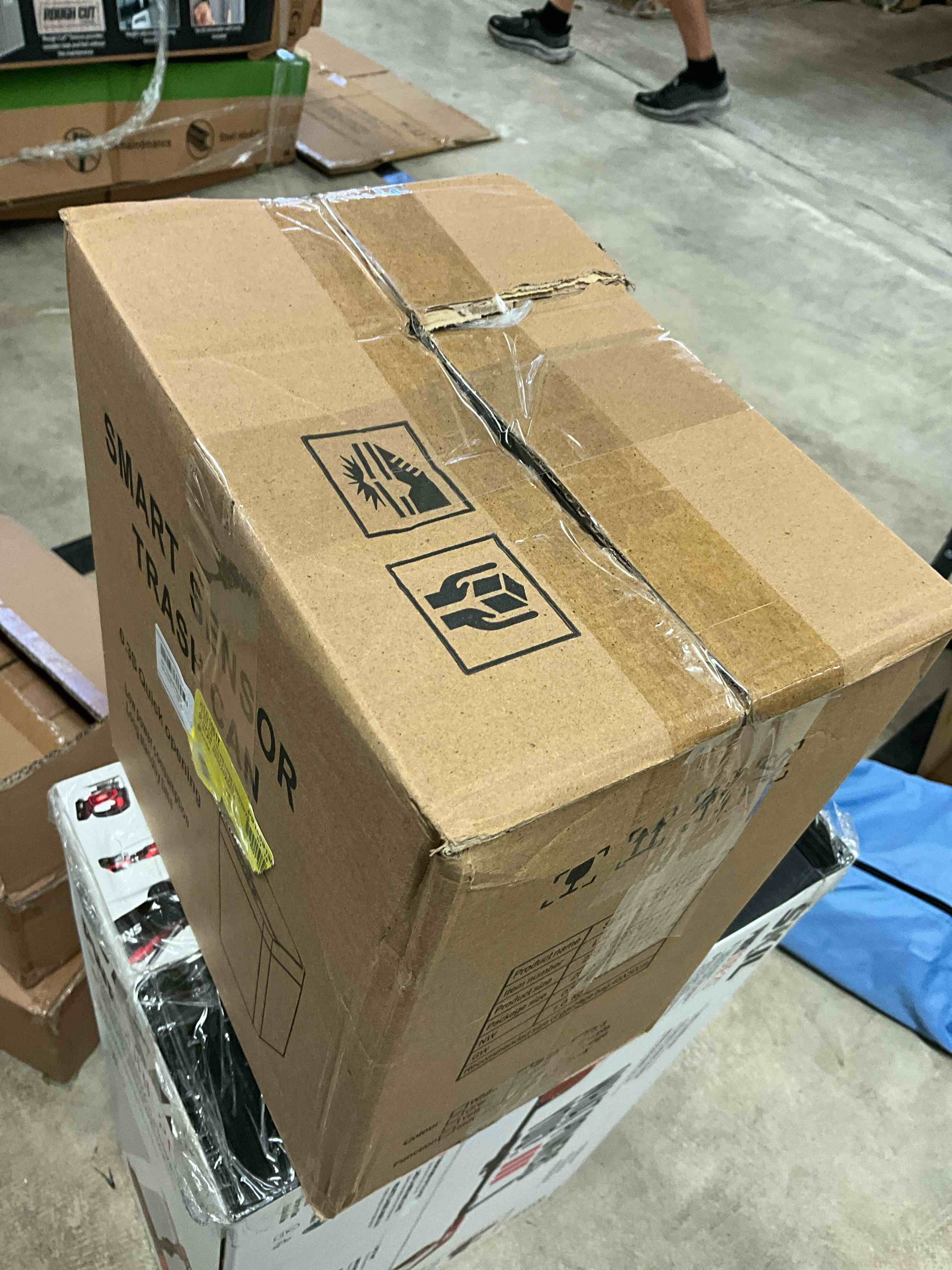 https://s3.amazonaws.com/lotting-images-prod/bidfta/PNK3361431_1756735730513.jpeg
