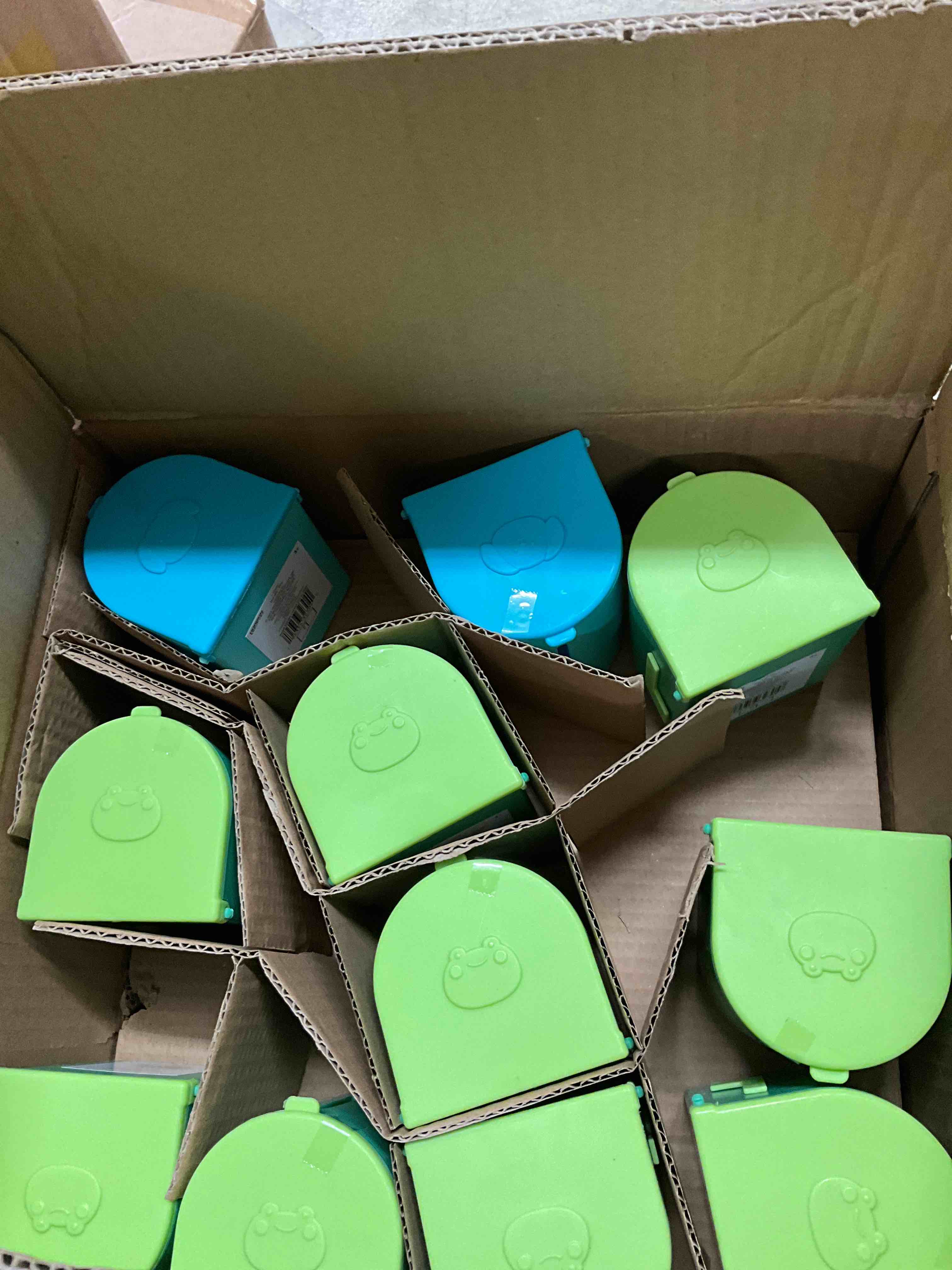 https://s3.amazonaws.com/lotting-images-prod/bidfta/PNK3361519_1756838549353.jpeg