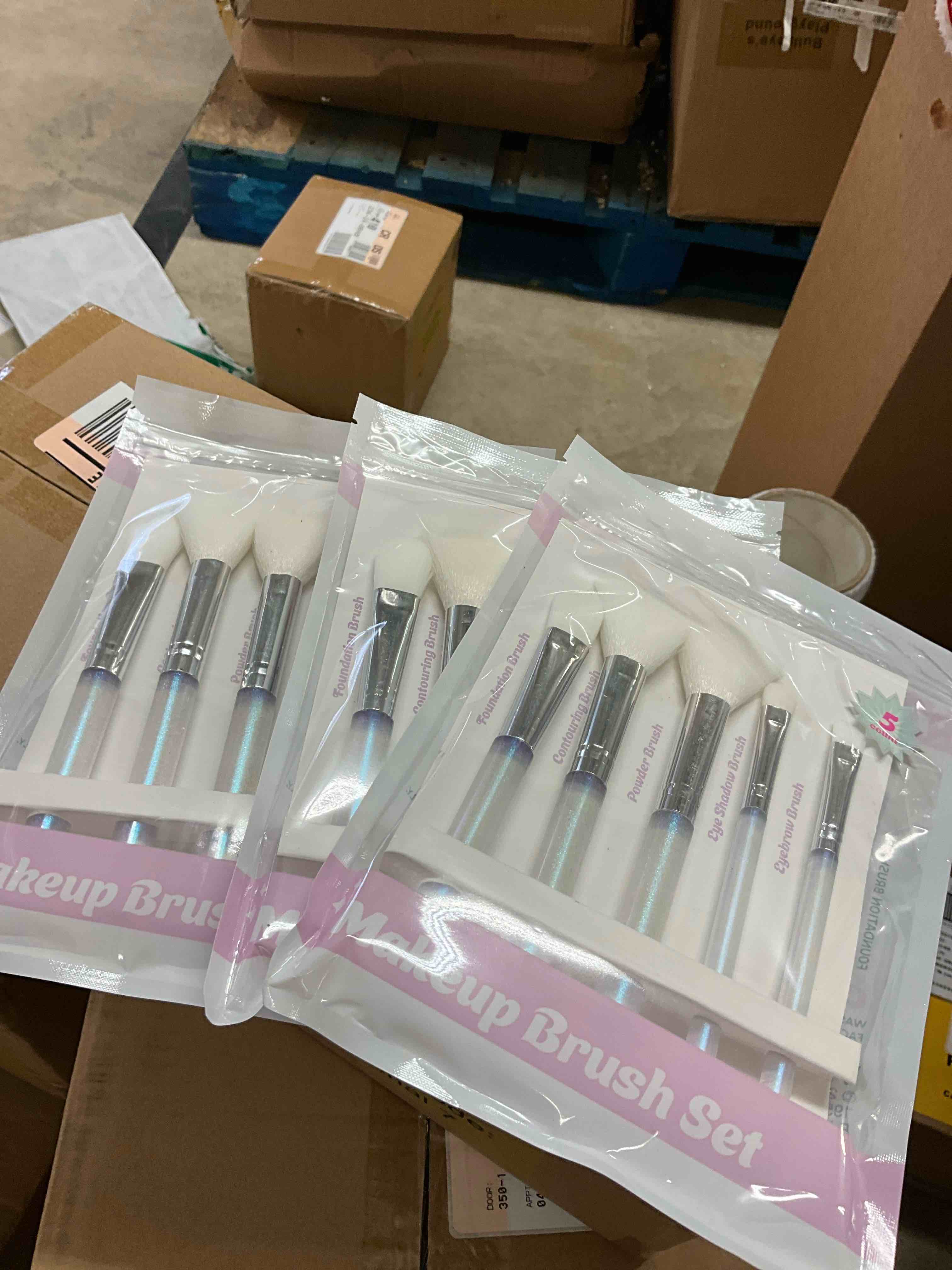 https://s3.amazonaws.com/lotting-images-prod/bidfta/PNK3361525_1756910840260.jpeg