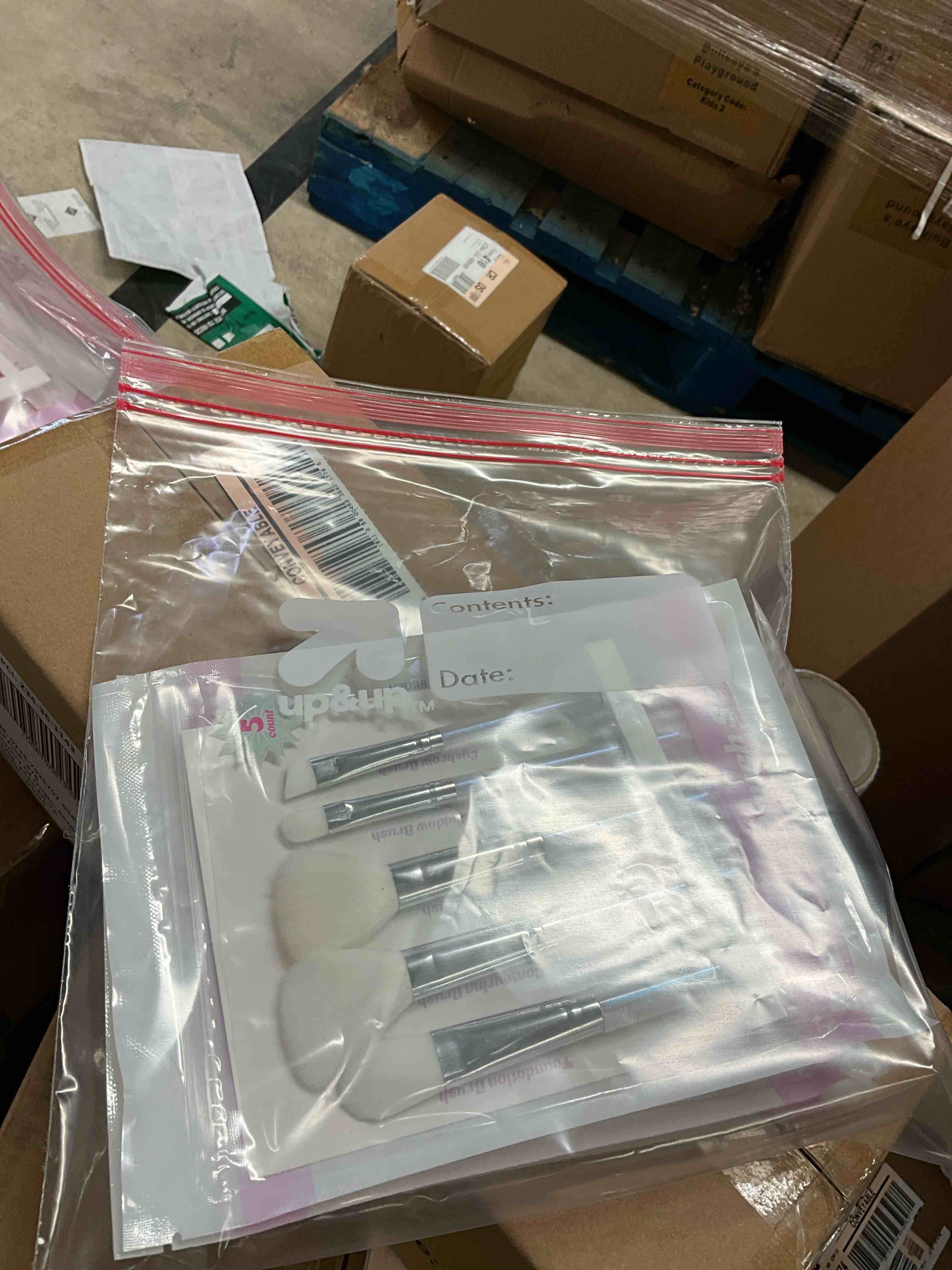 https://s3.amazonaws.com/lotting-images-prod/bidfta/PNK3361525_1756910923374.jpeg