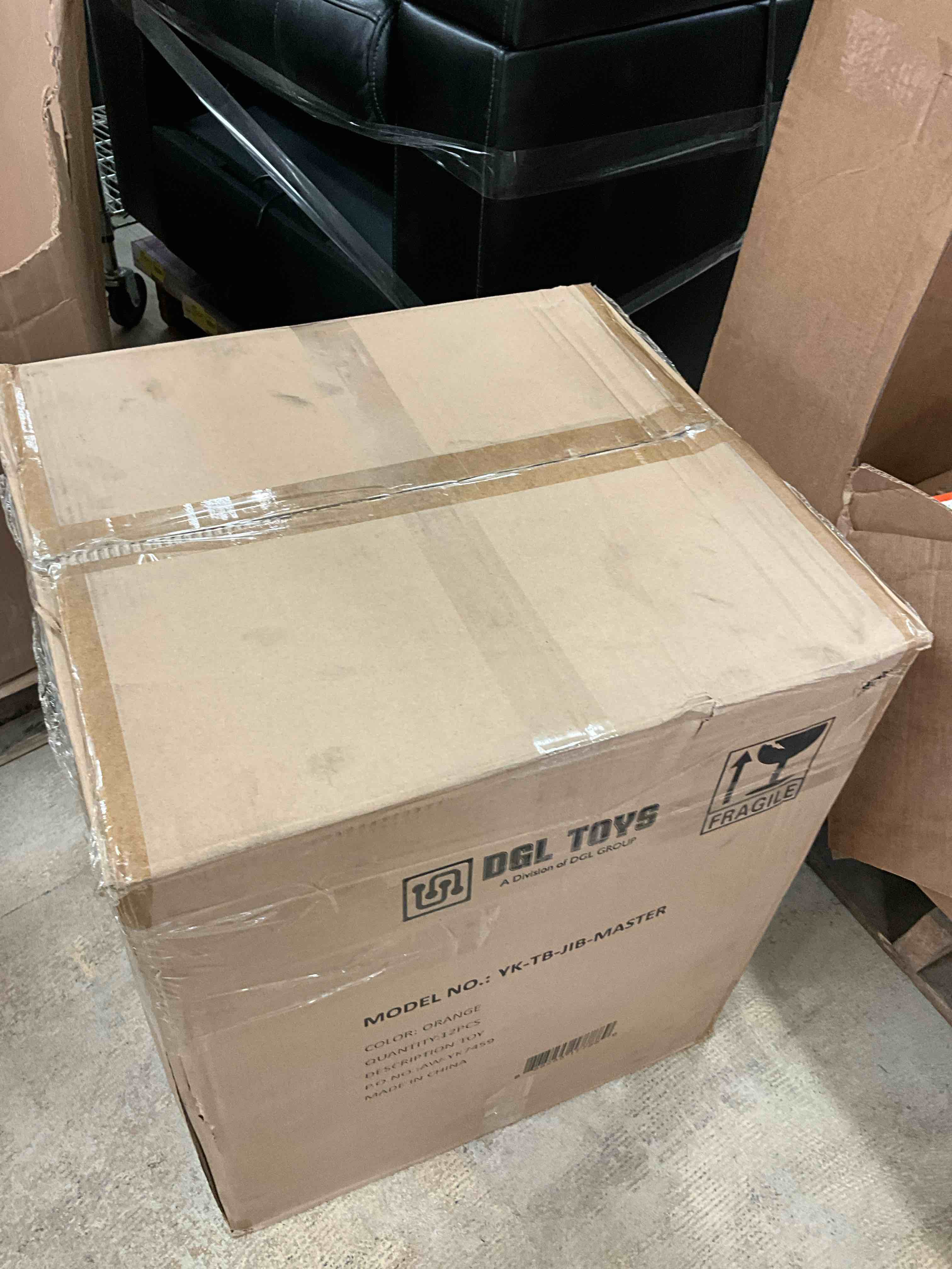 https://s3.amazonaws.com/lotting-images-prod/bidfta/PNK3361527_1756912033012.jpeg