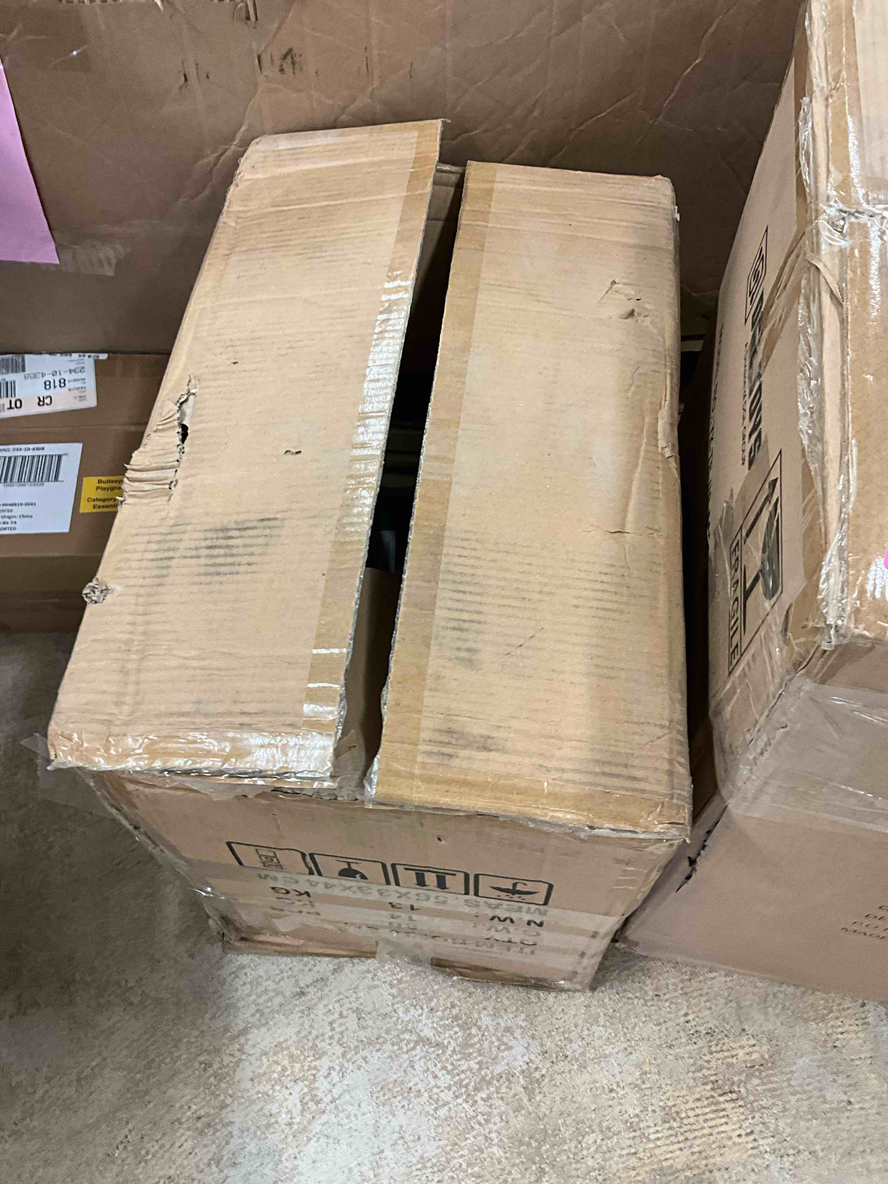 https://s3.amazonaws.com/lotting-images-prod/bidfta/PNK3361528_1756912349237.jpeg